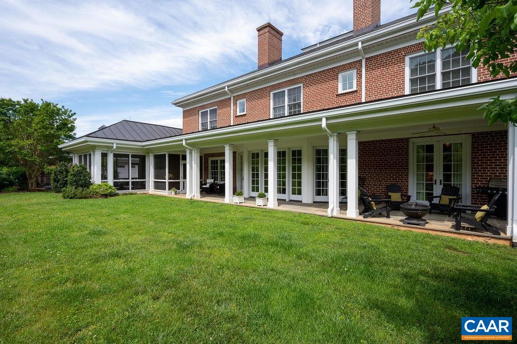 545 ROCKS FARM DR