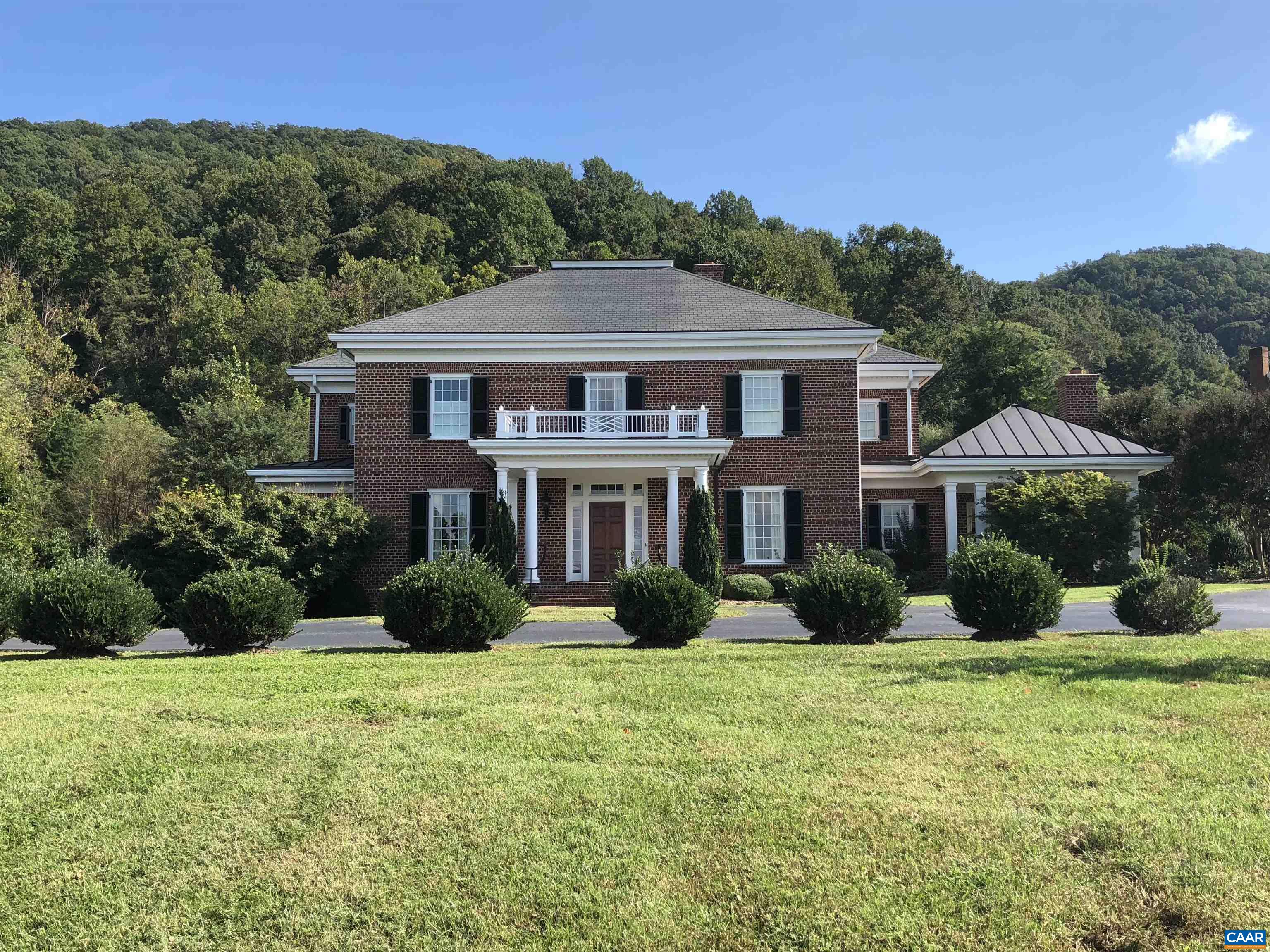 545 ROCKS FARM DR