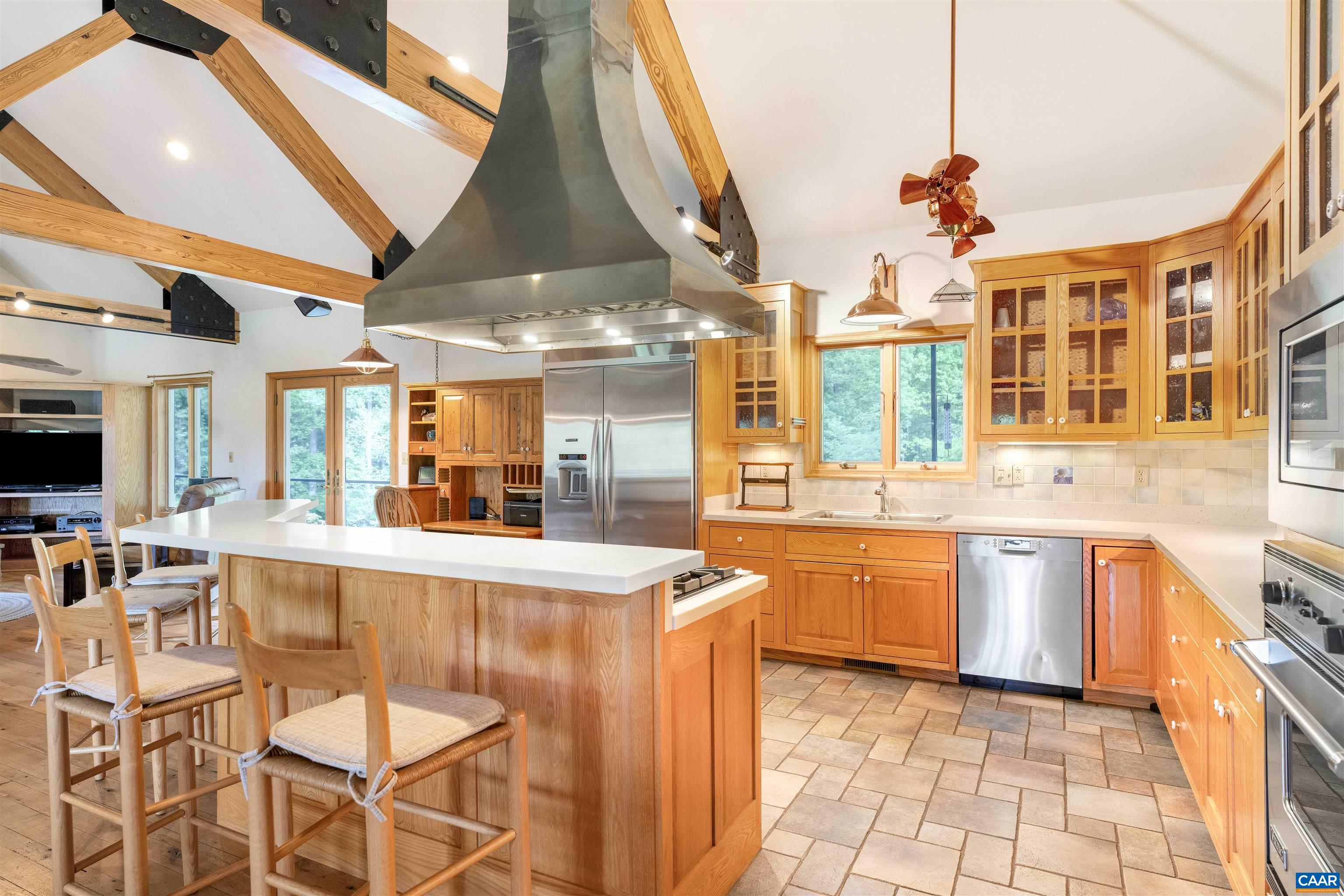 403 DEER HAVEN LN