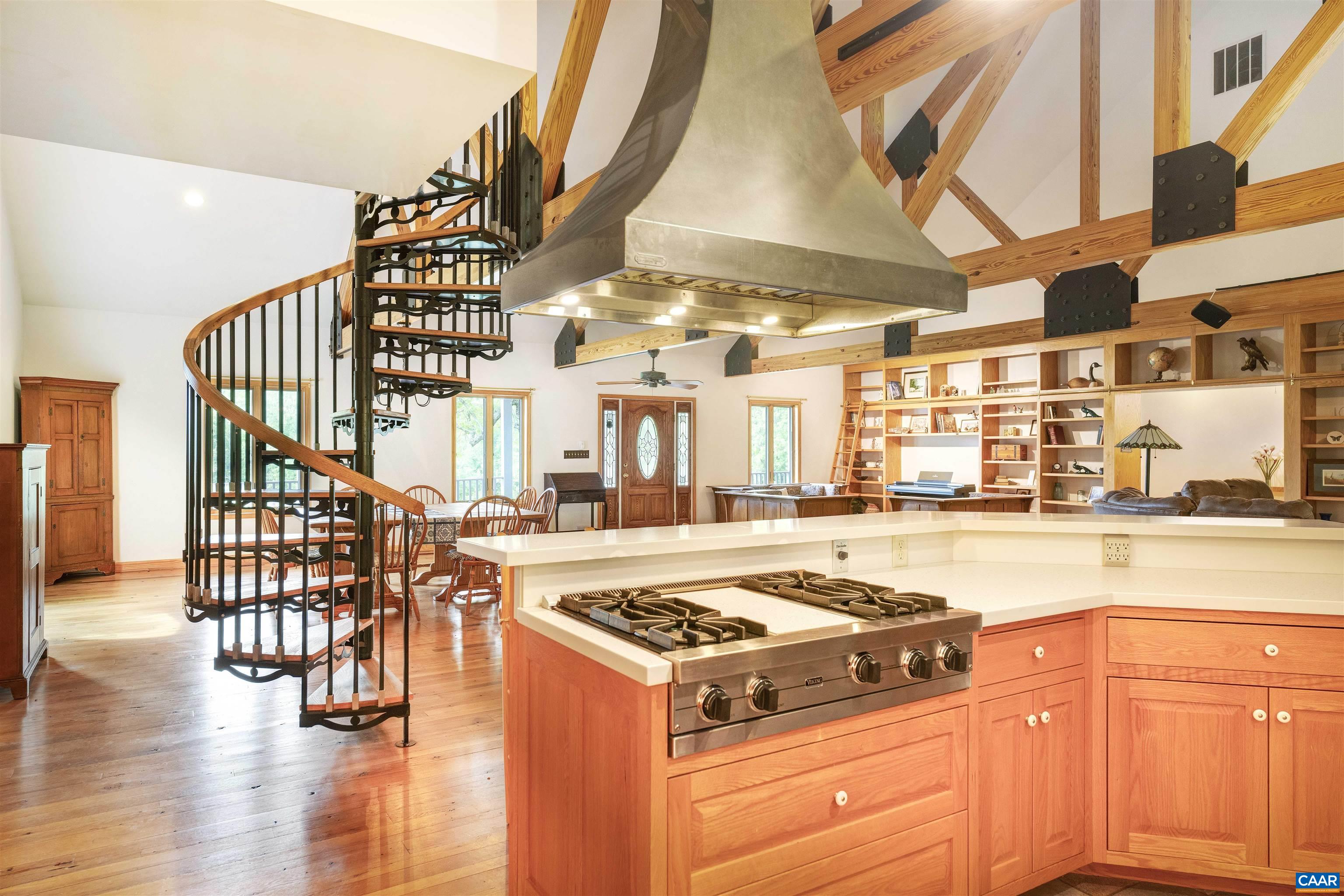 403 DEER HAVEN LN