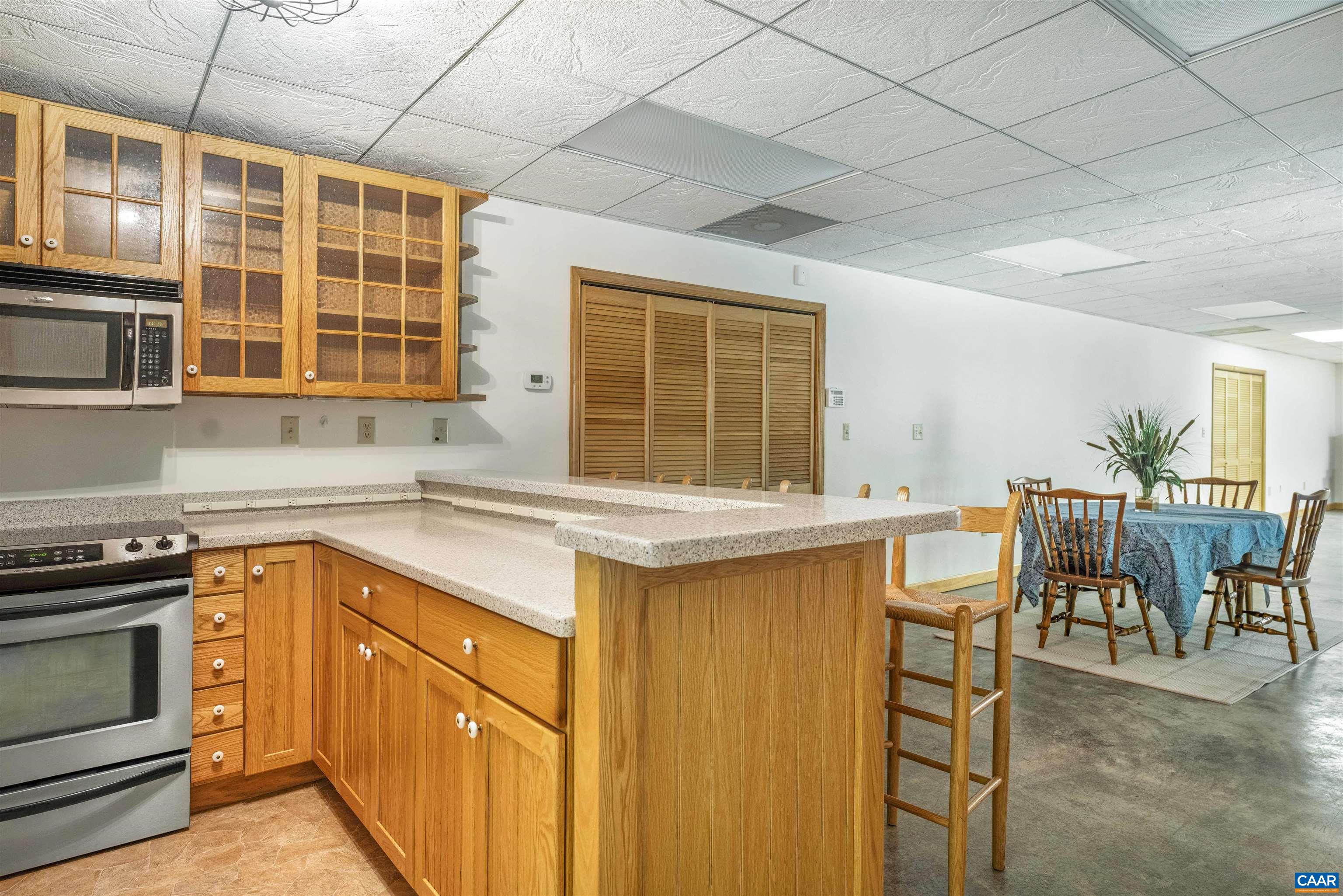 403 DEER HAVEN LN