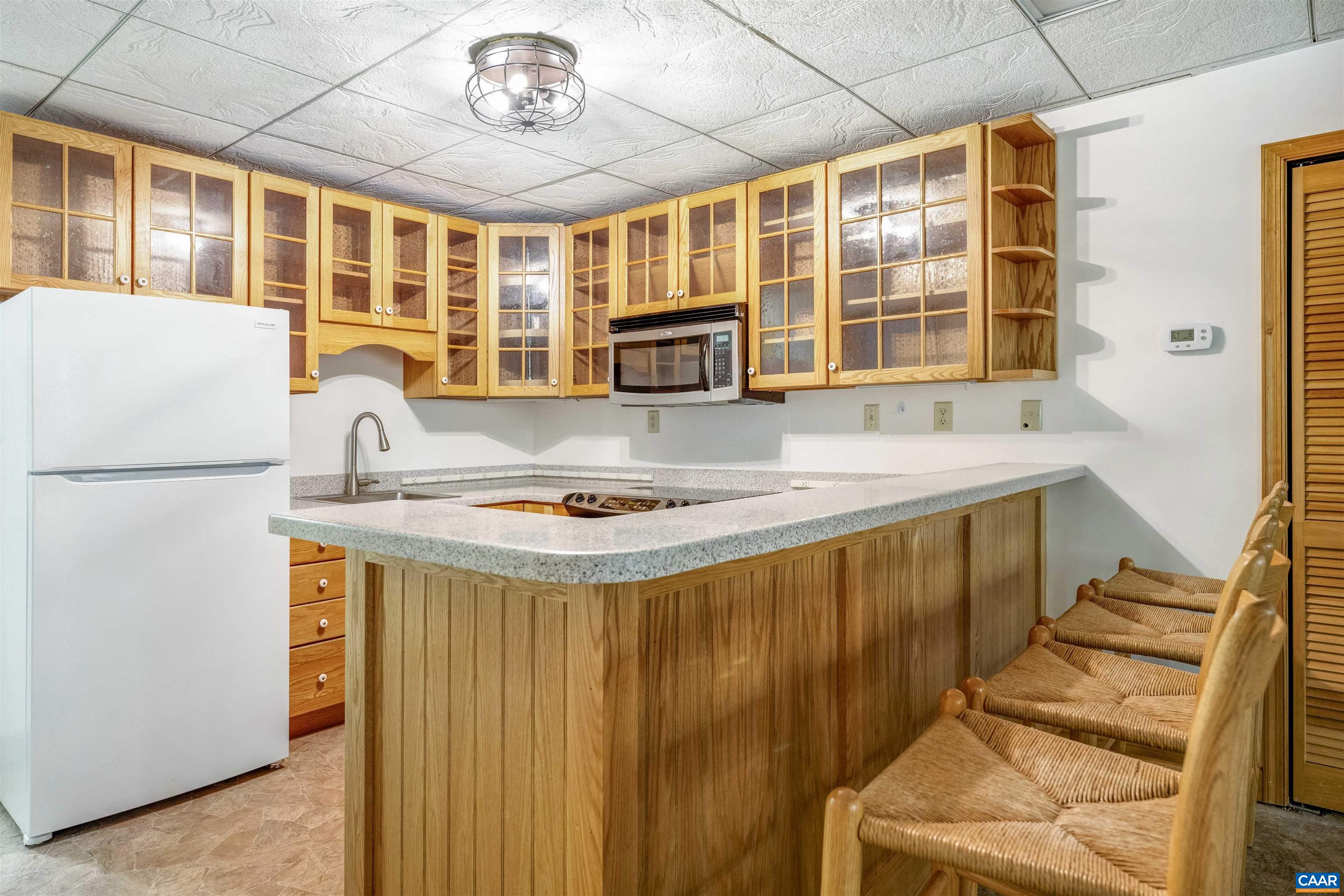 403 DEER HAVEN LN