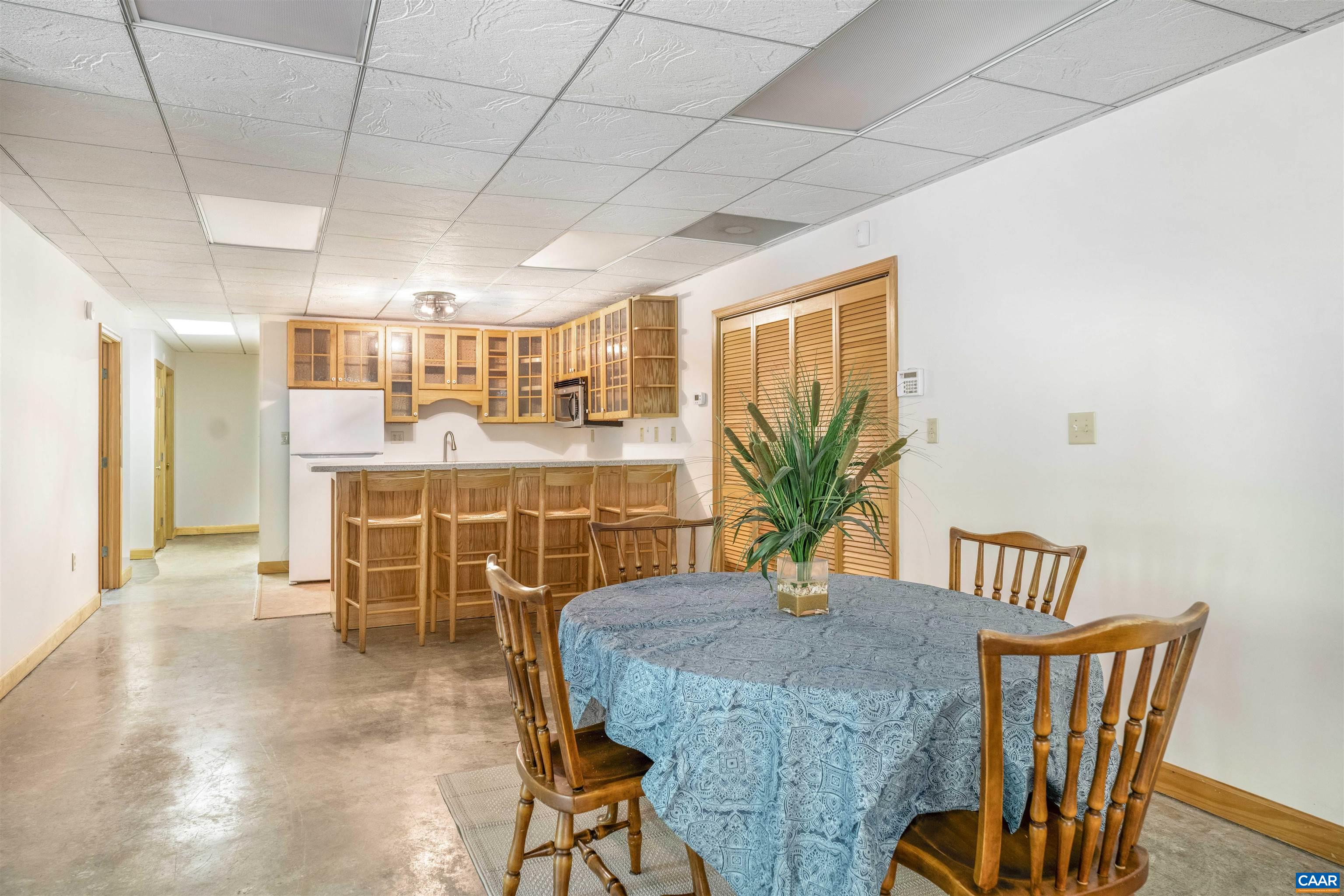403 DEER HAVEN LN