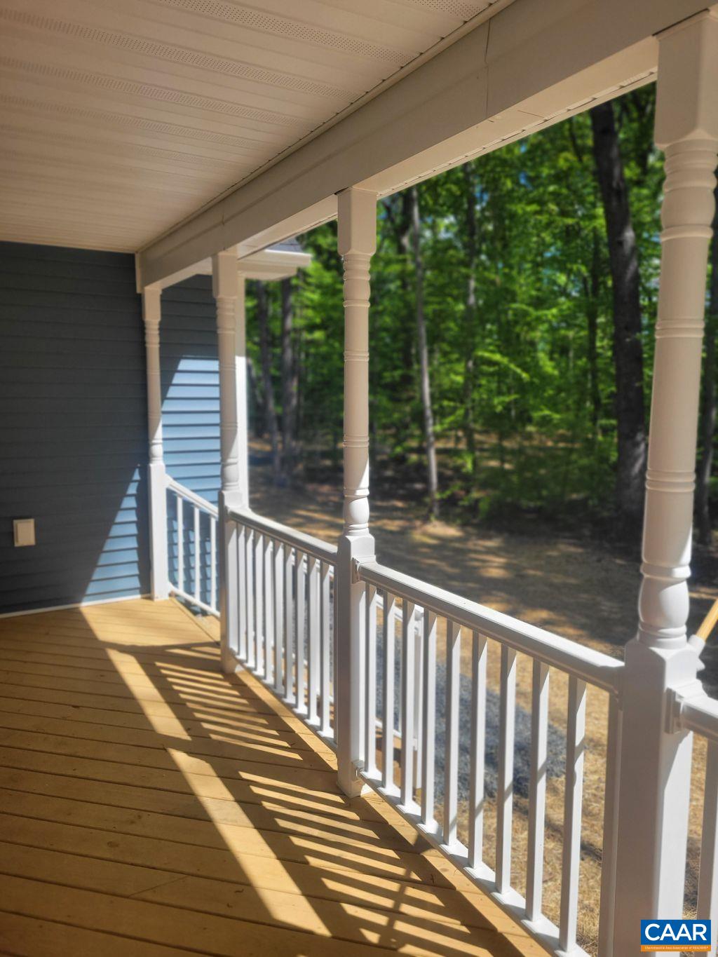 61 BROOKING LN