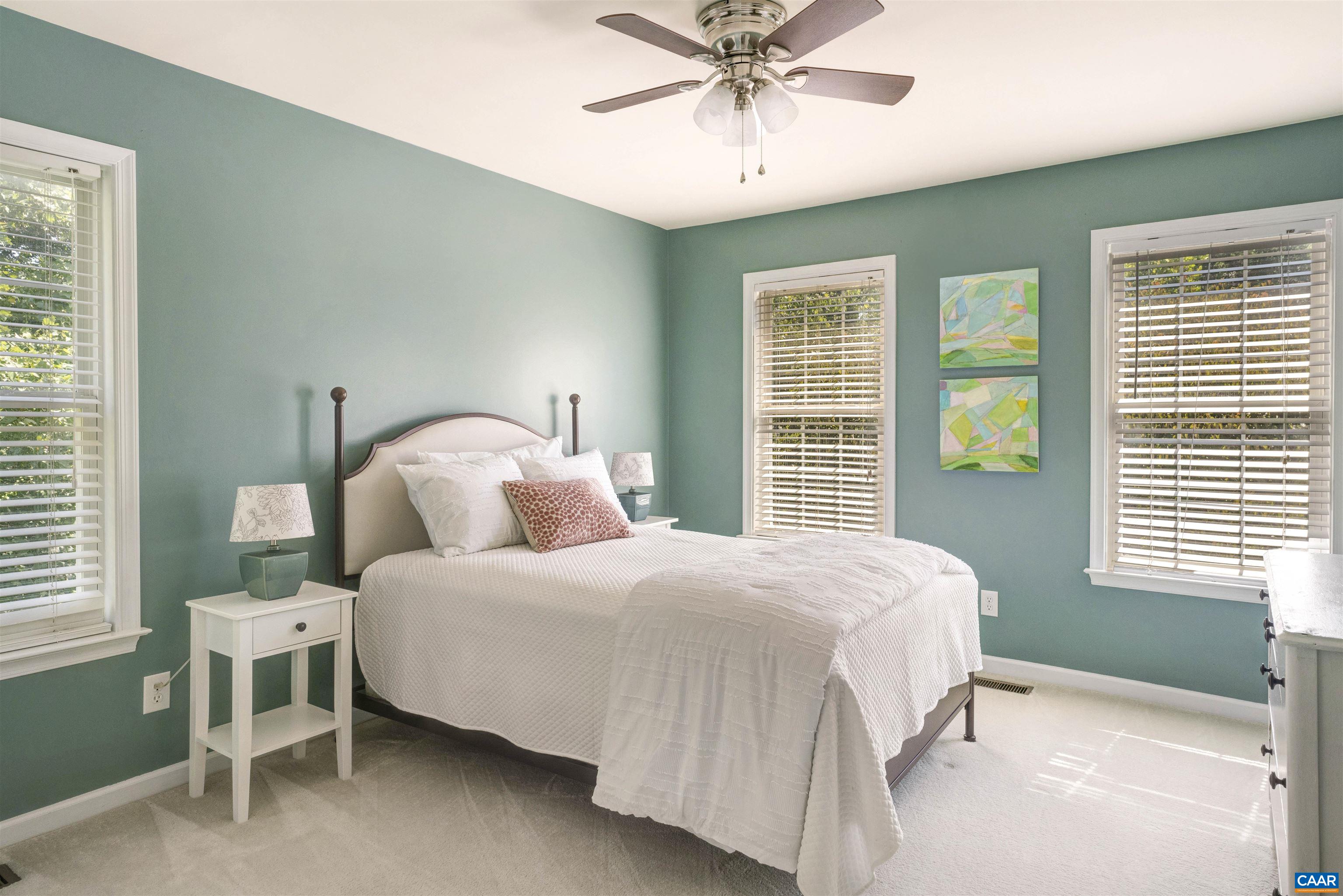 1277 DUNLORA DR