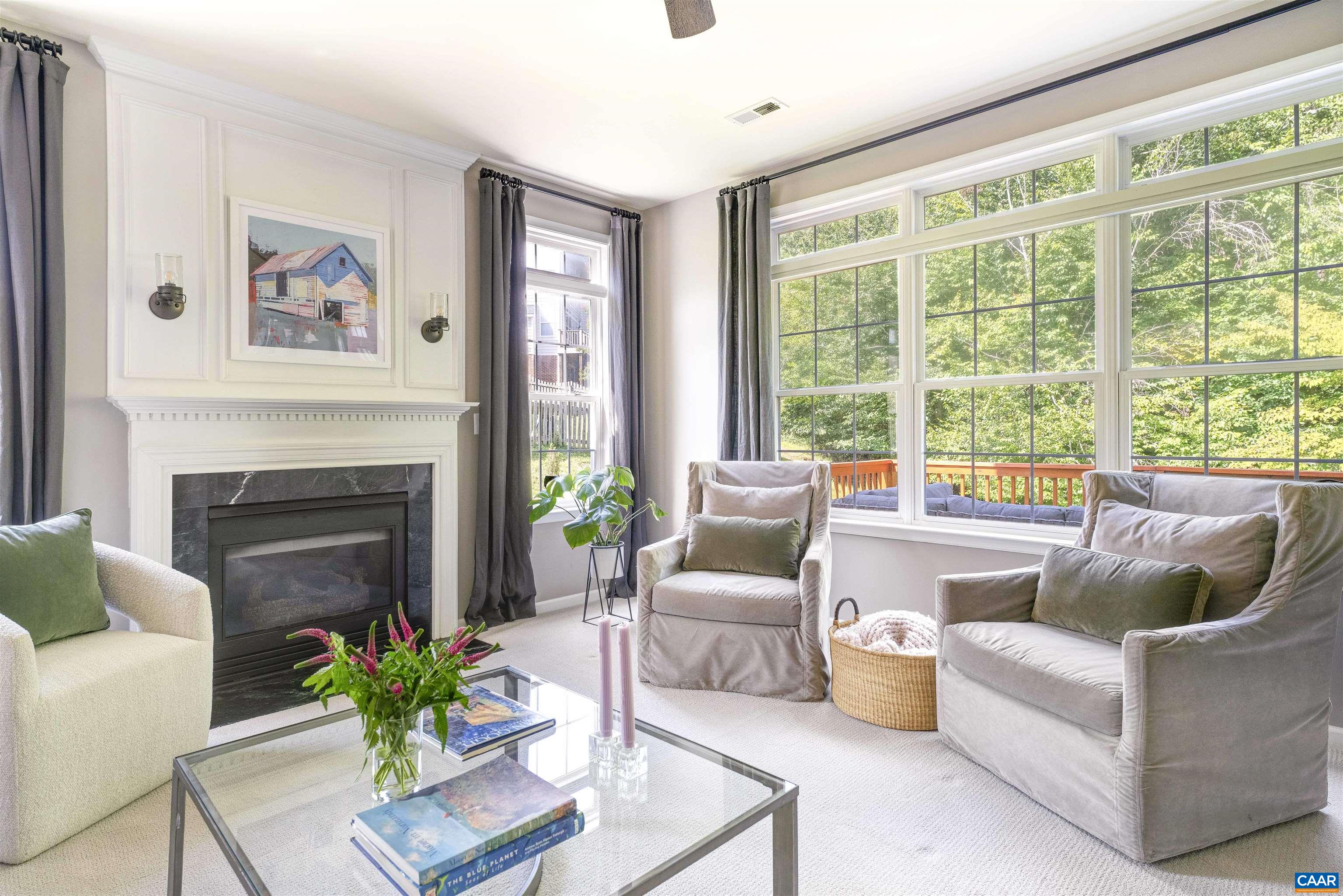 1277 DUNLORA DR