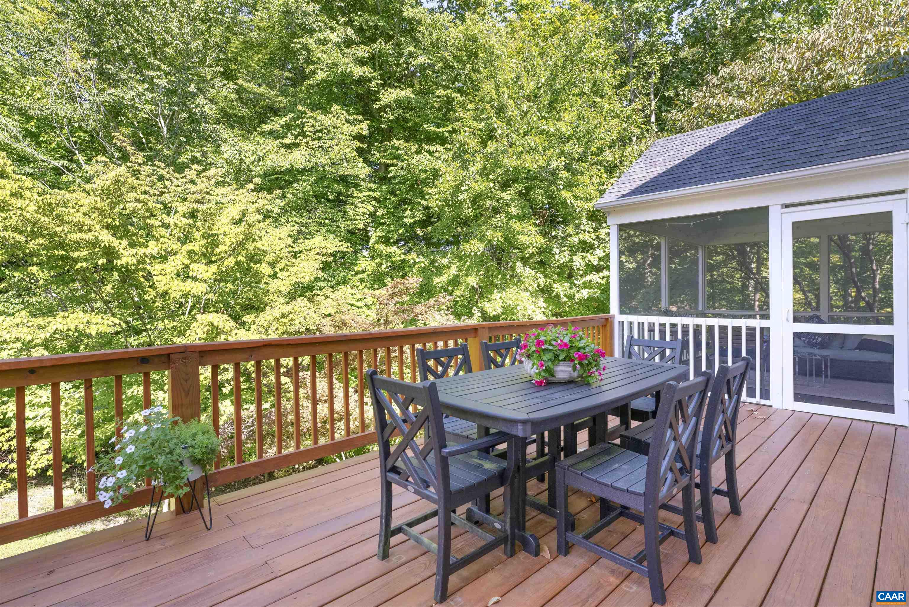 1277 DUNLORA DR
