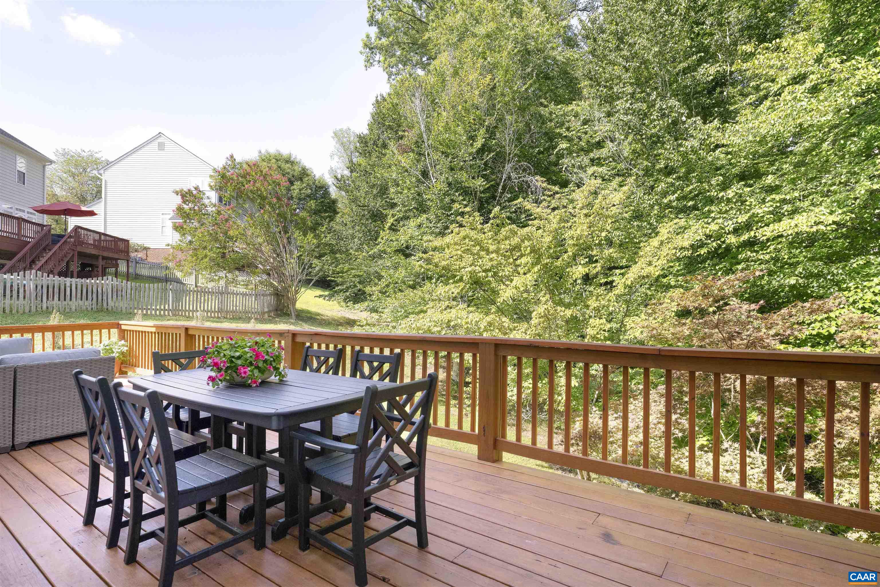 1277 DUNLORA DR