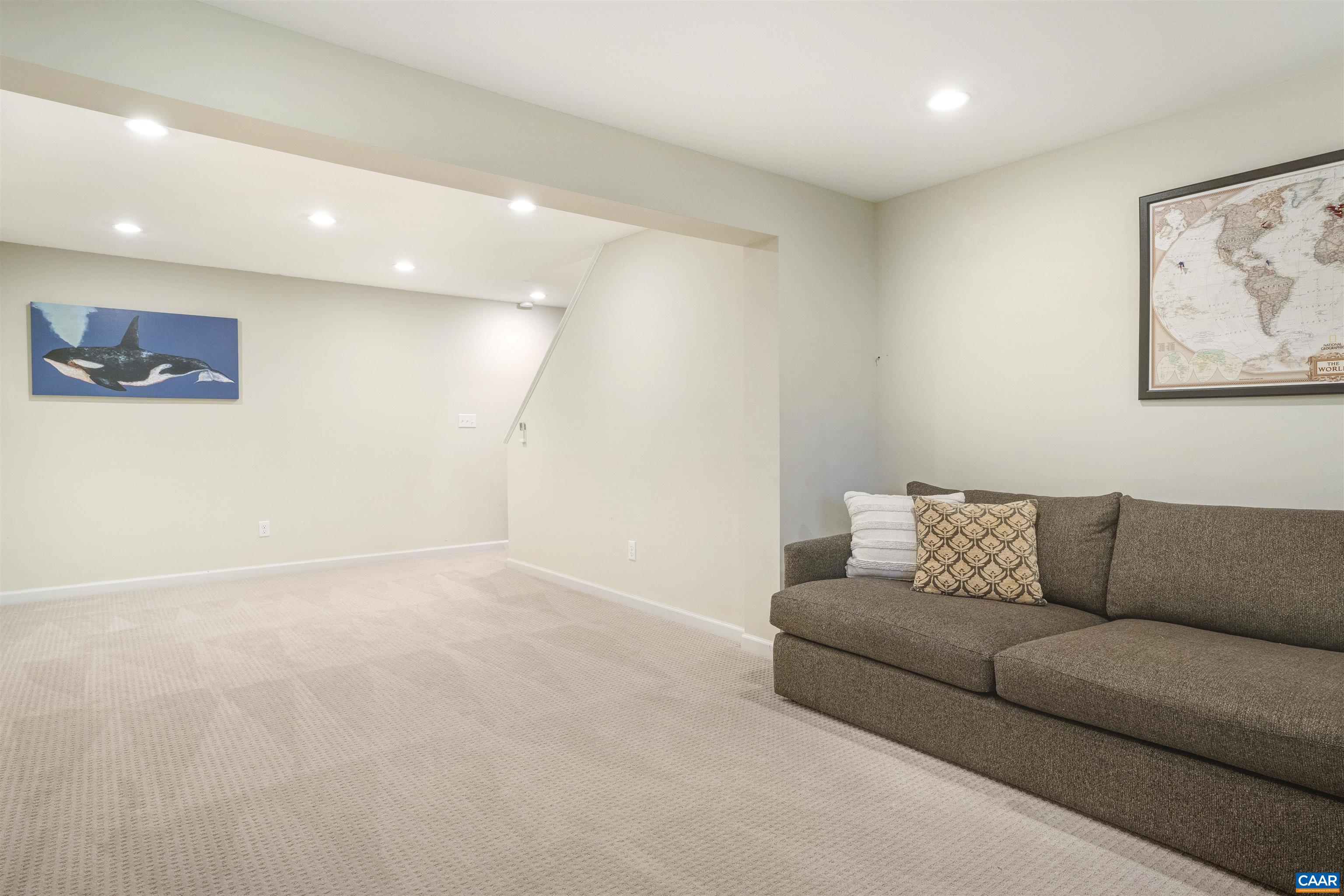 1277 DUNLORA DR