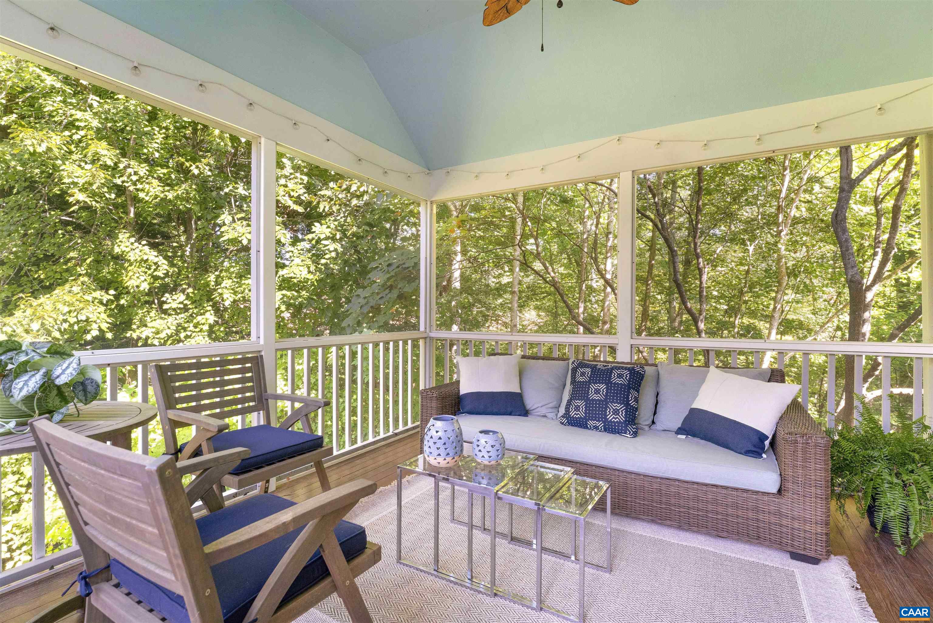 1277 DUNLORA DR