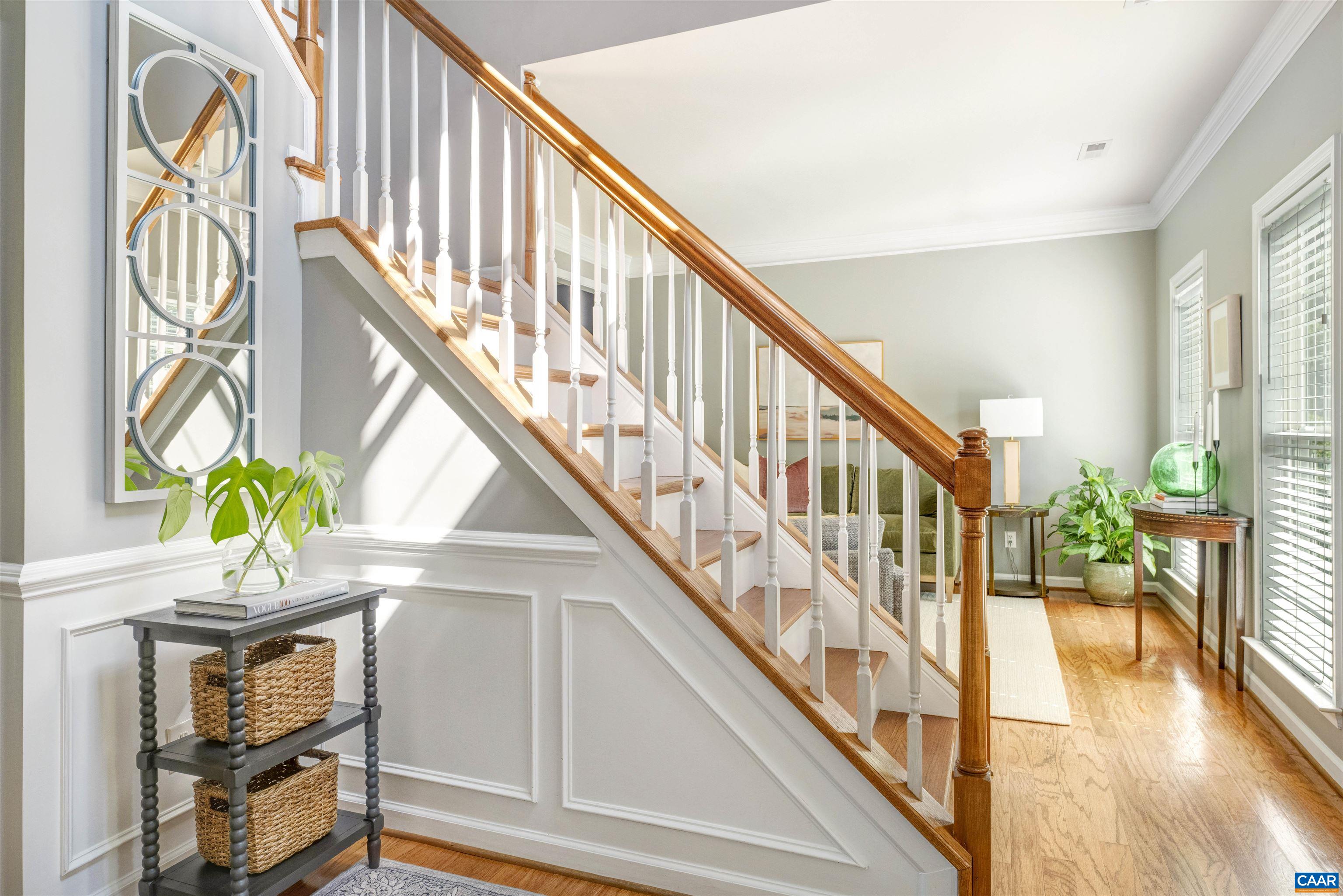 1277 DUNLORA DR