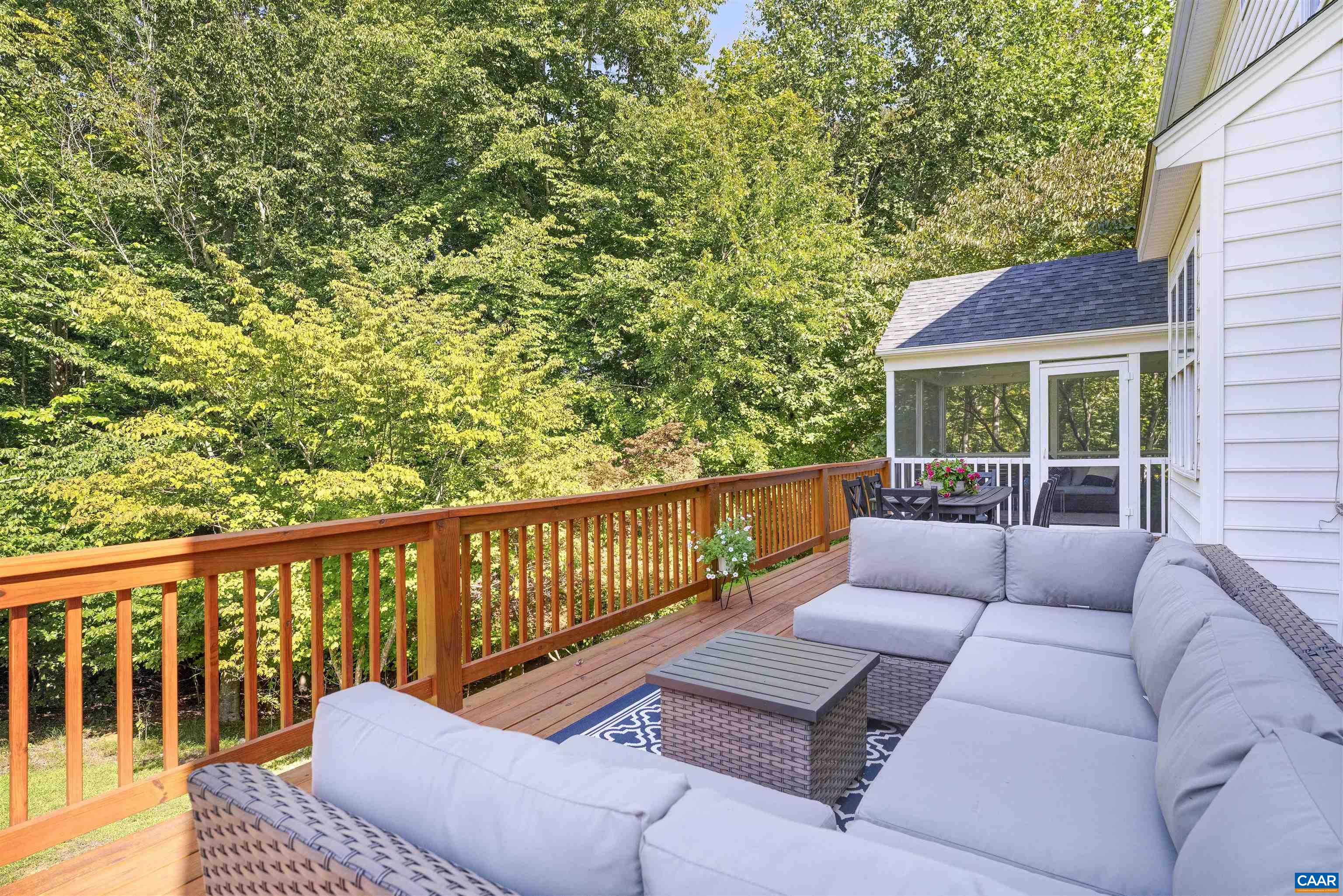 1277 DUNLORA DR