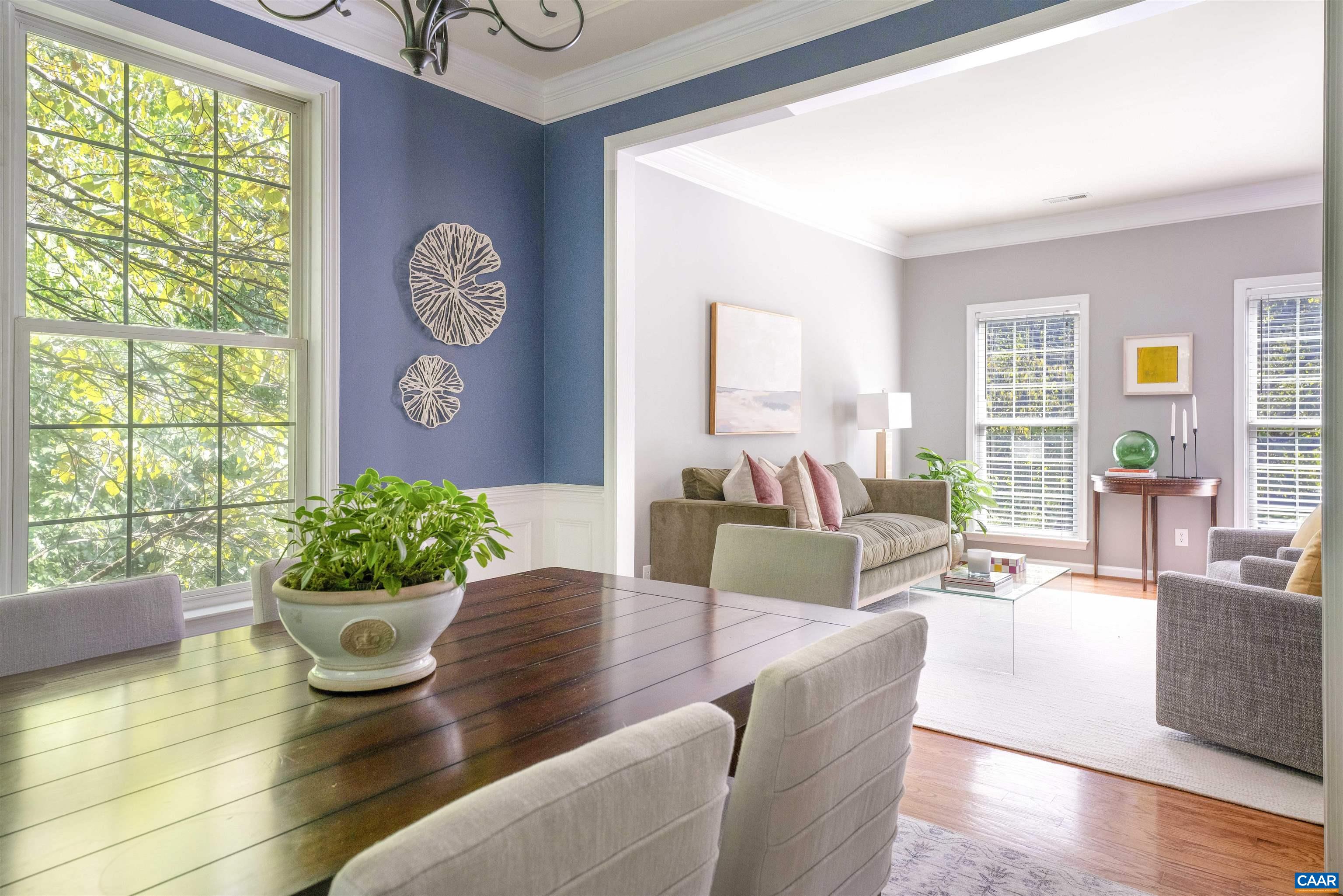 1277 DUNLORA DR