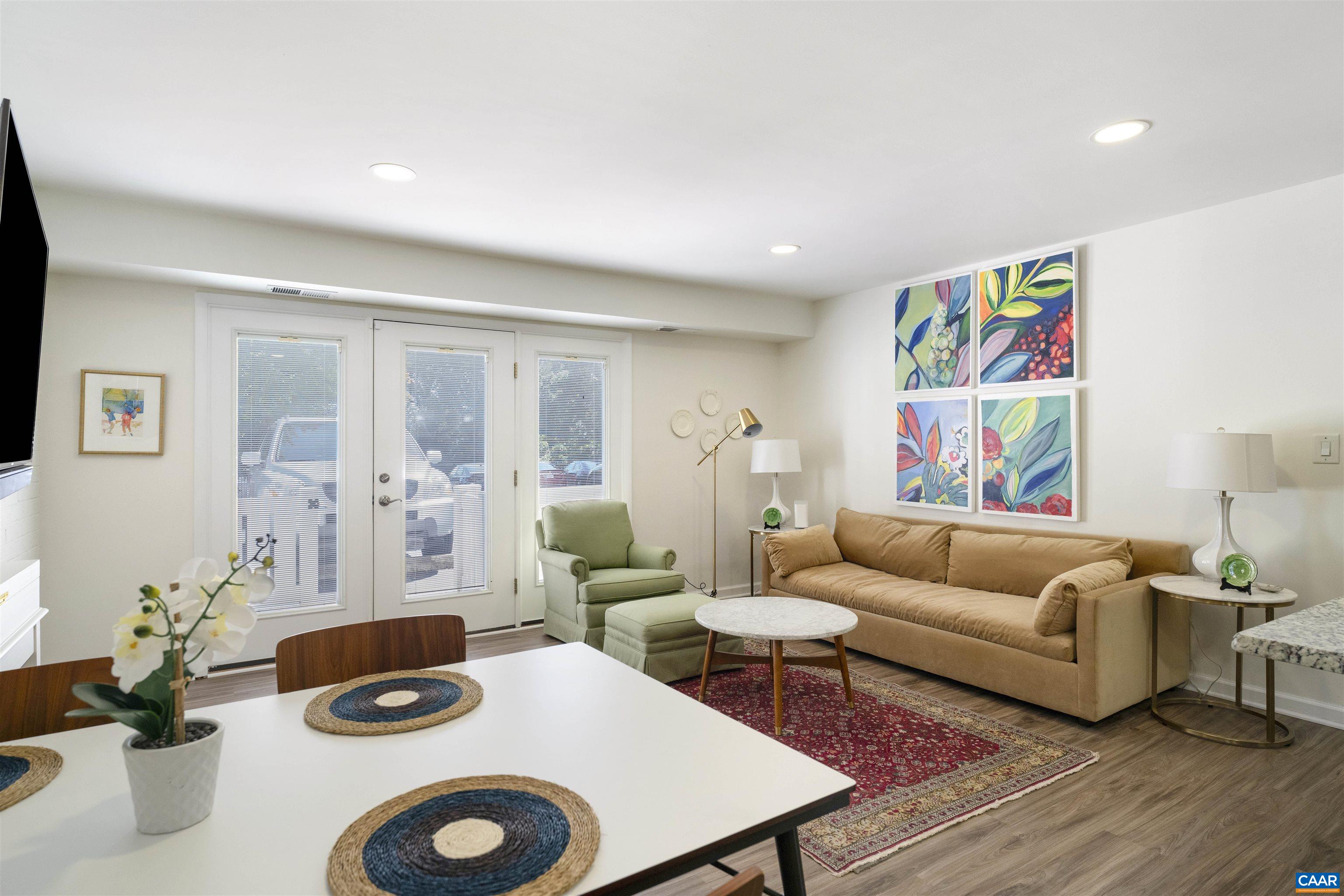 1800 JEFFERSON PARK AVE