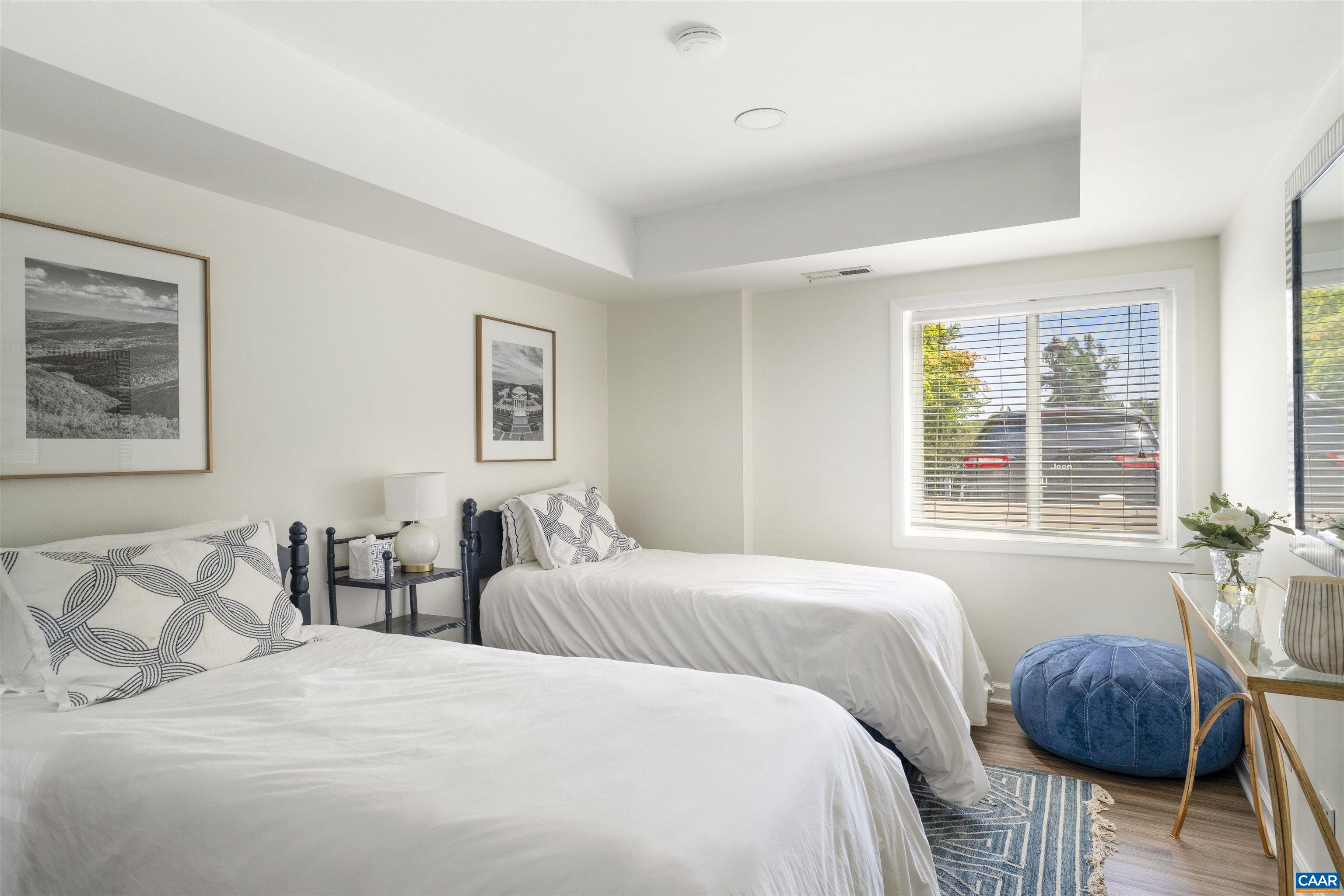 1800 JEFFERSON PARK AVE