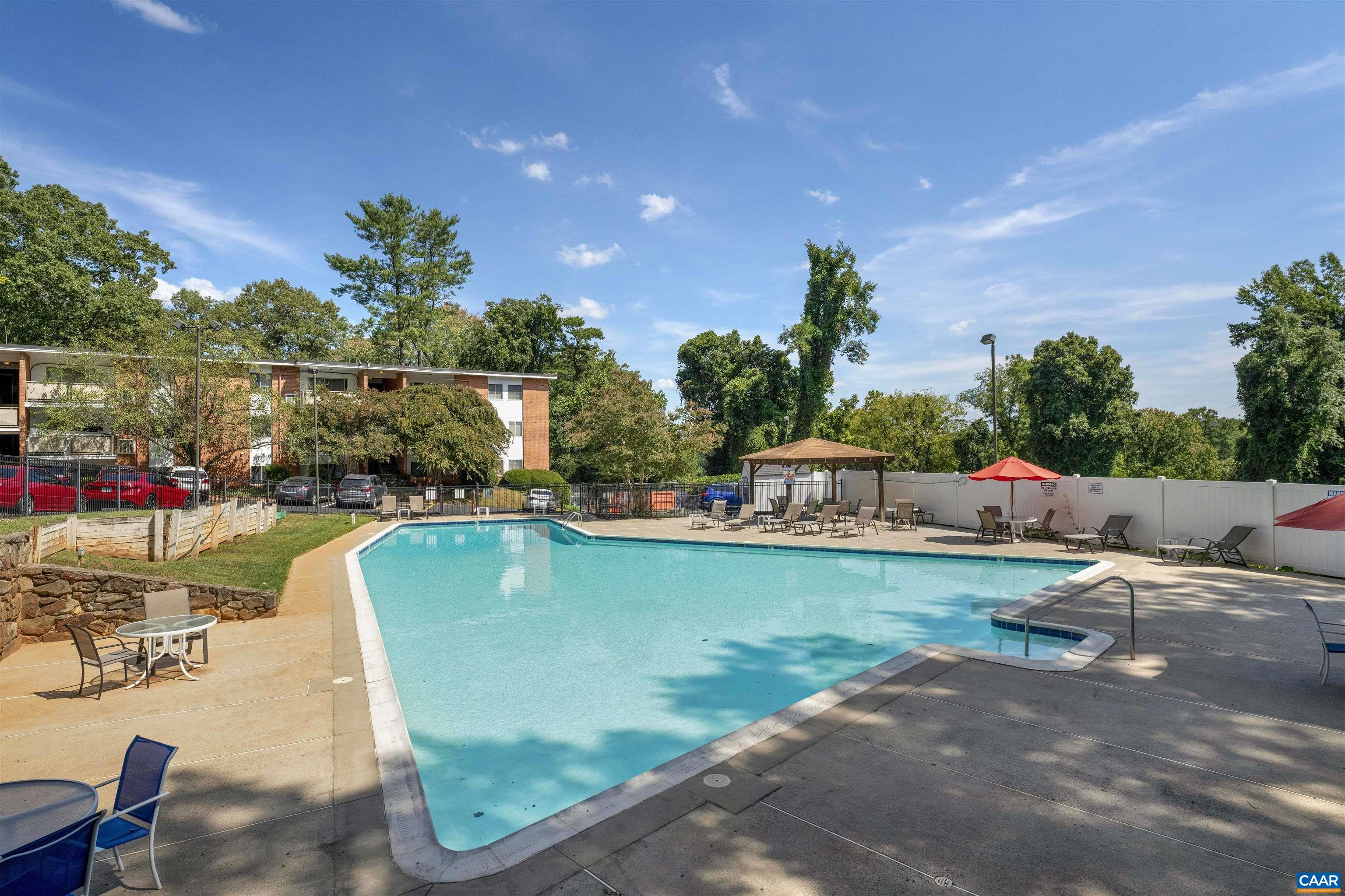 1800 JEFFERSON PARK AVE