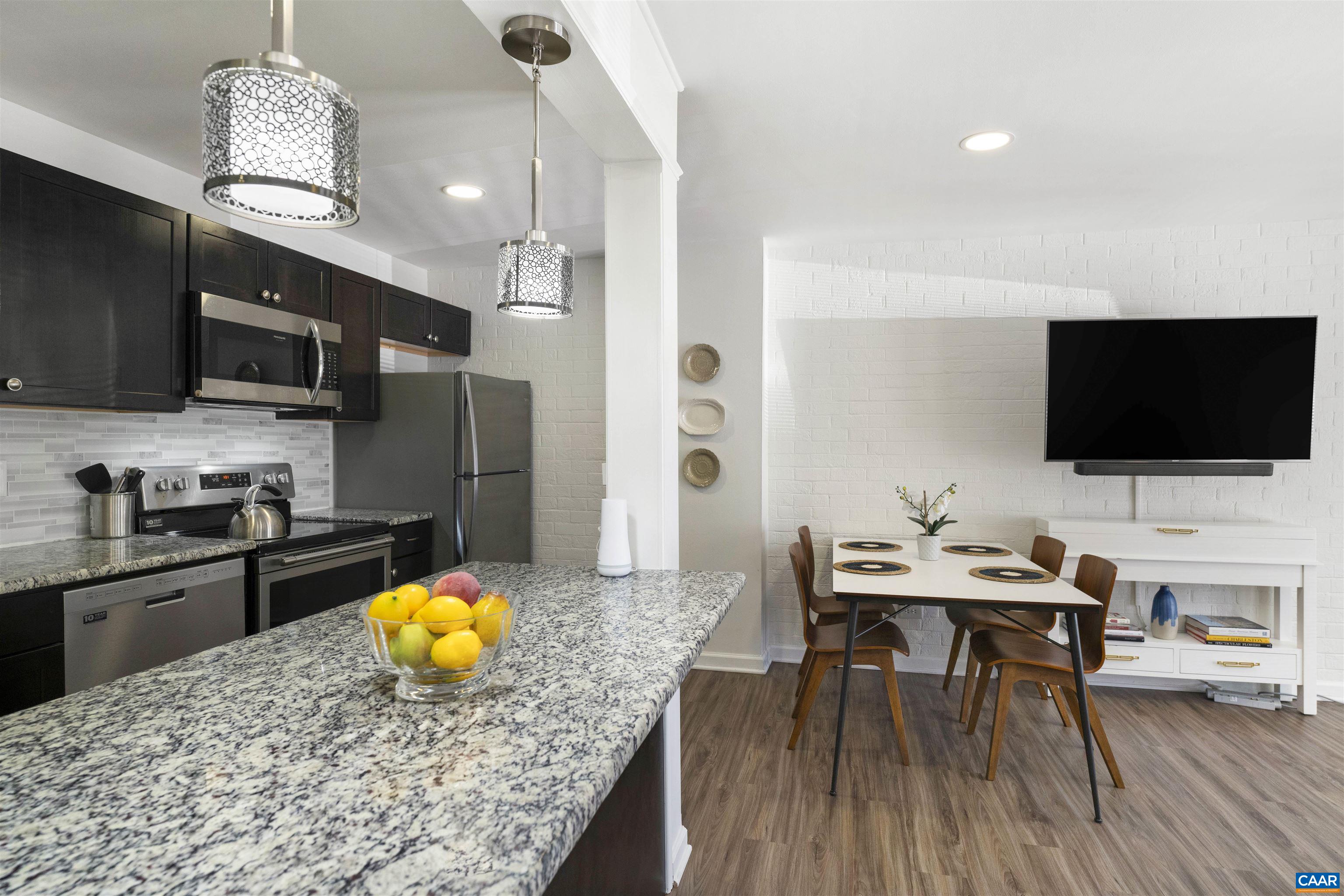 1800 JEFFERSON PARK AVE