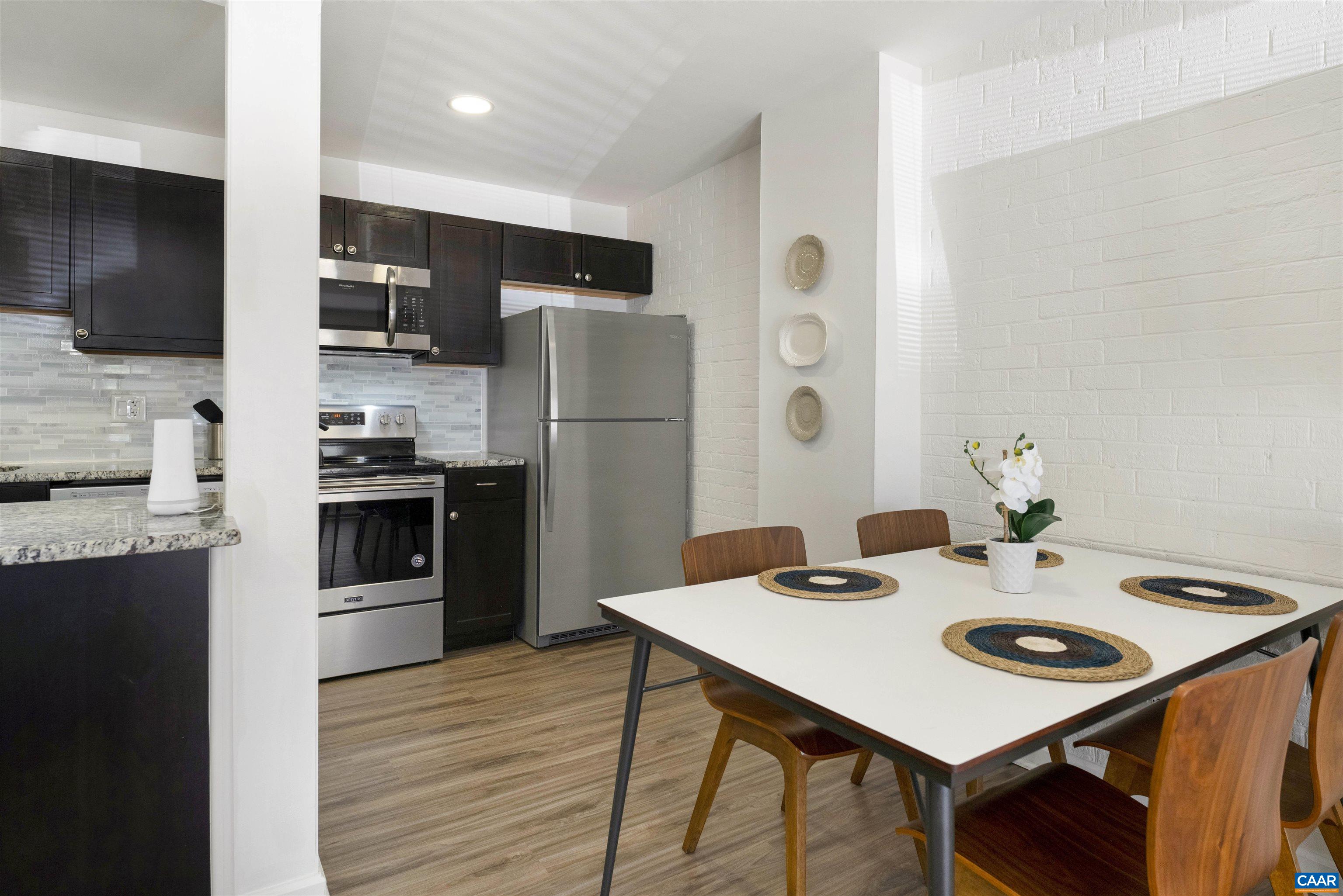 1800 JEFFERSON PARK AVE