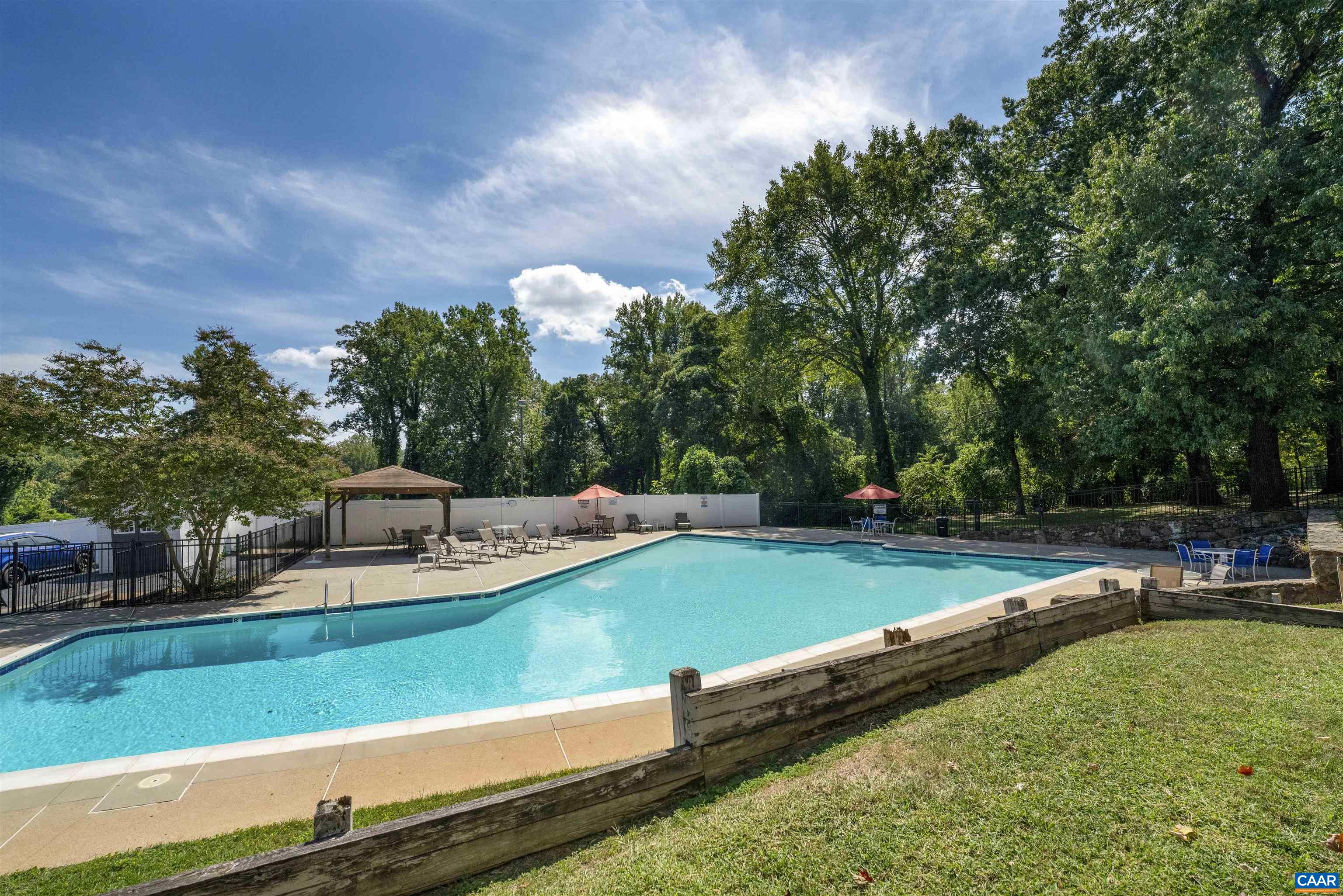 1800 JEFFERSON PARK AVE