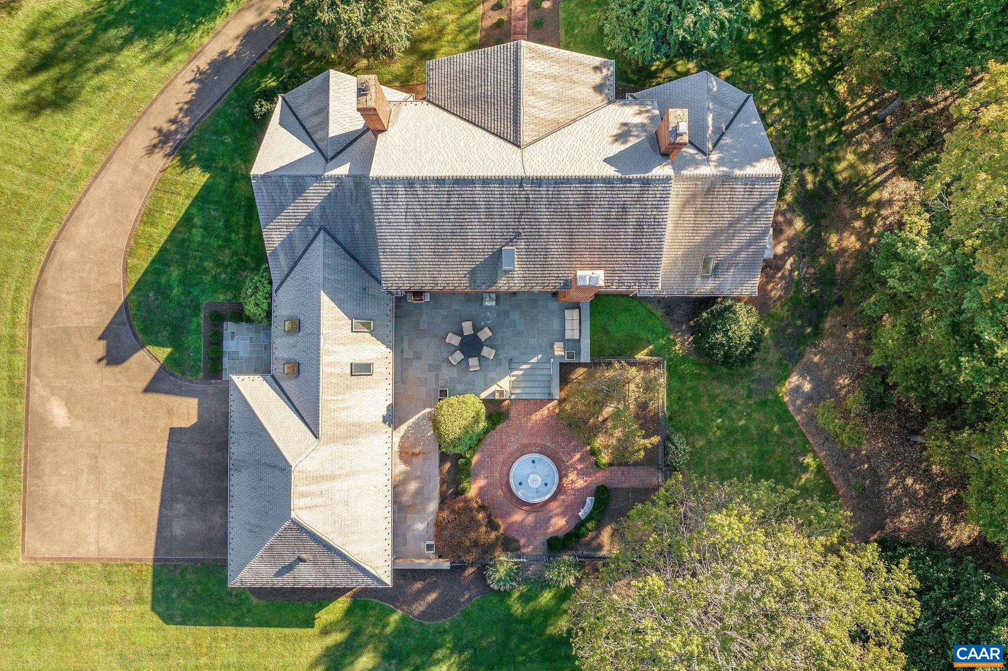 2725 HUNT COUNTRY LN