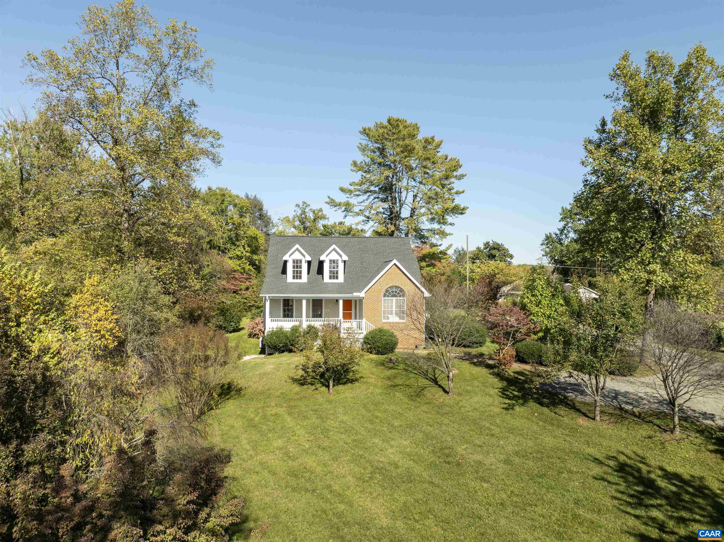 925 N MADISON RD