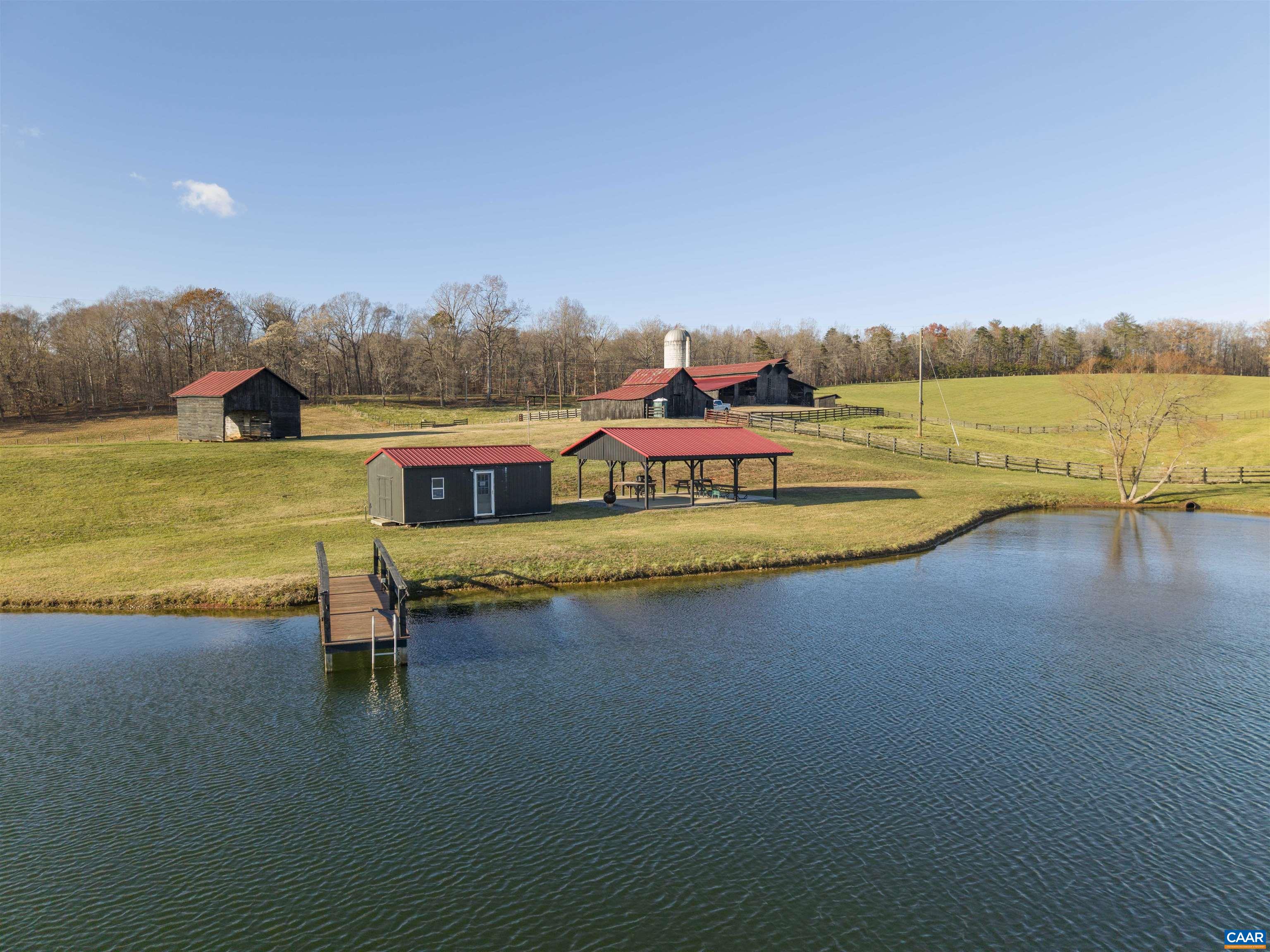 2427 S BLUE RIDGE TPK