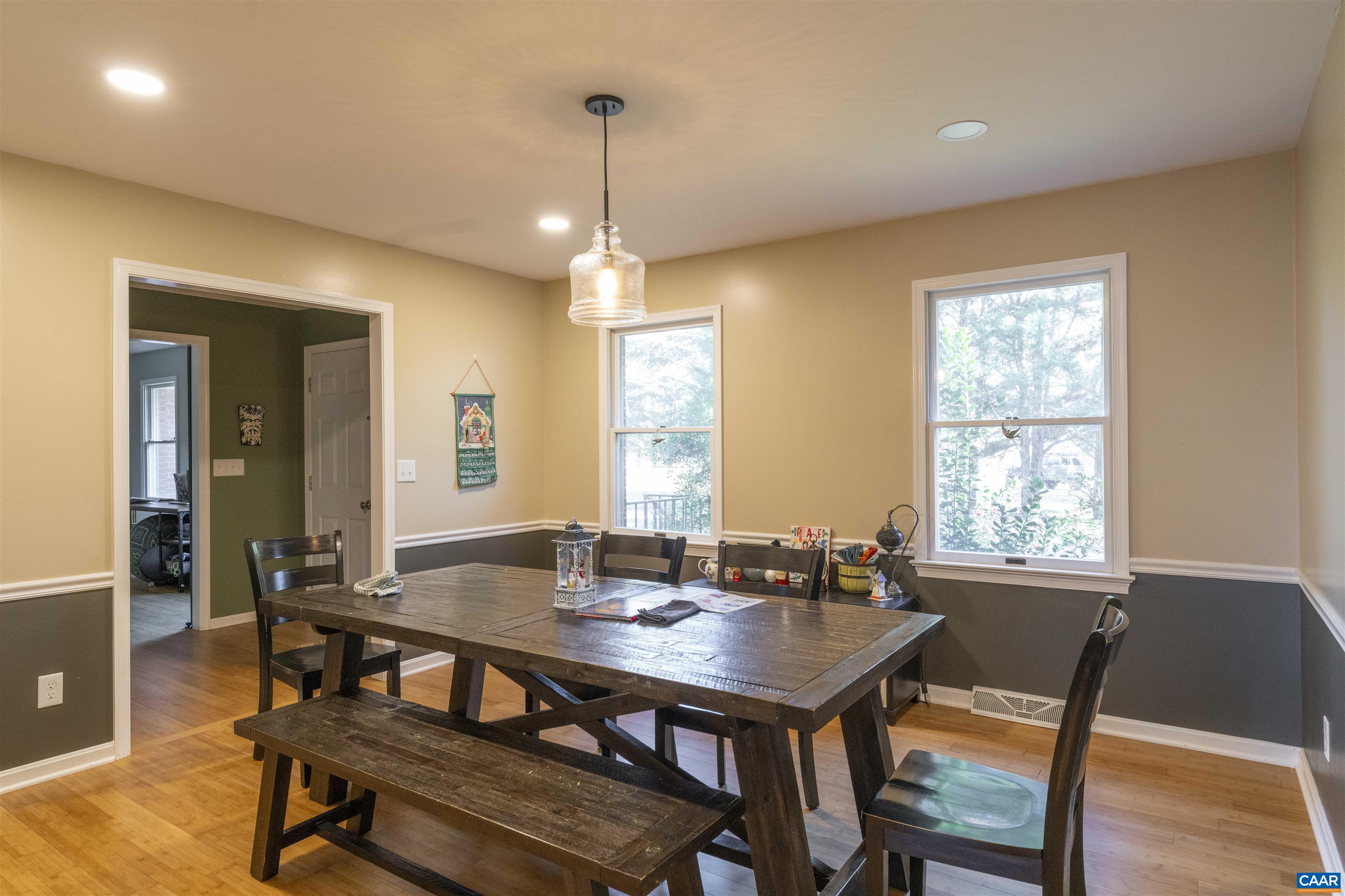 2427 S BLUE RIDGE TPK