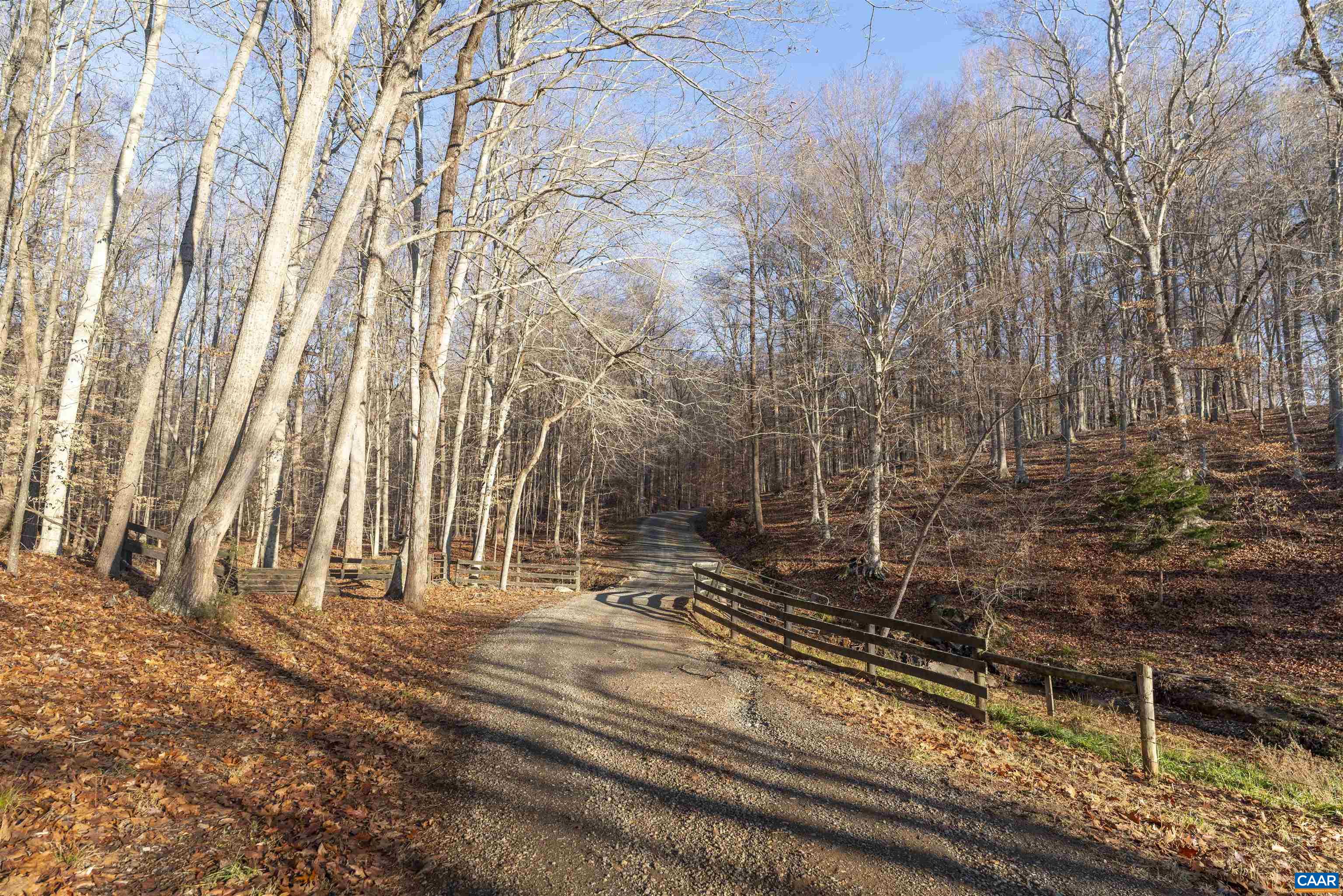 2427 S BLUE RIDGE TPK