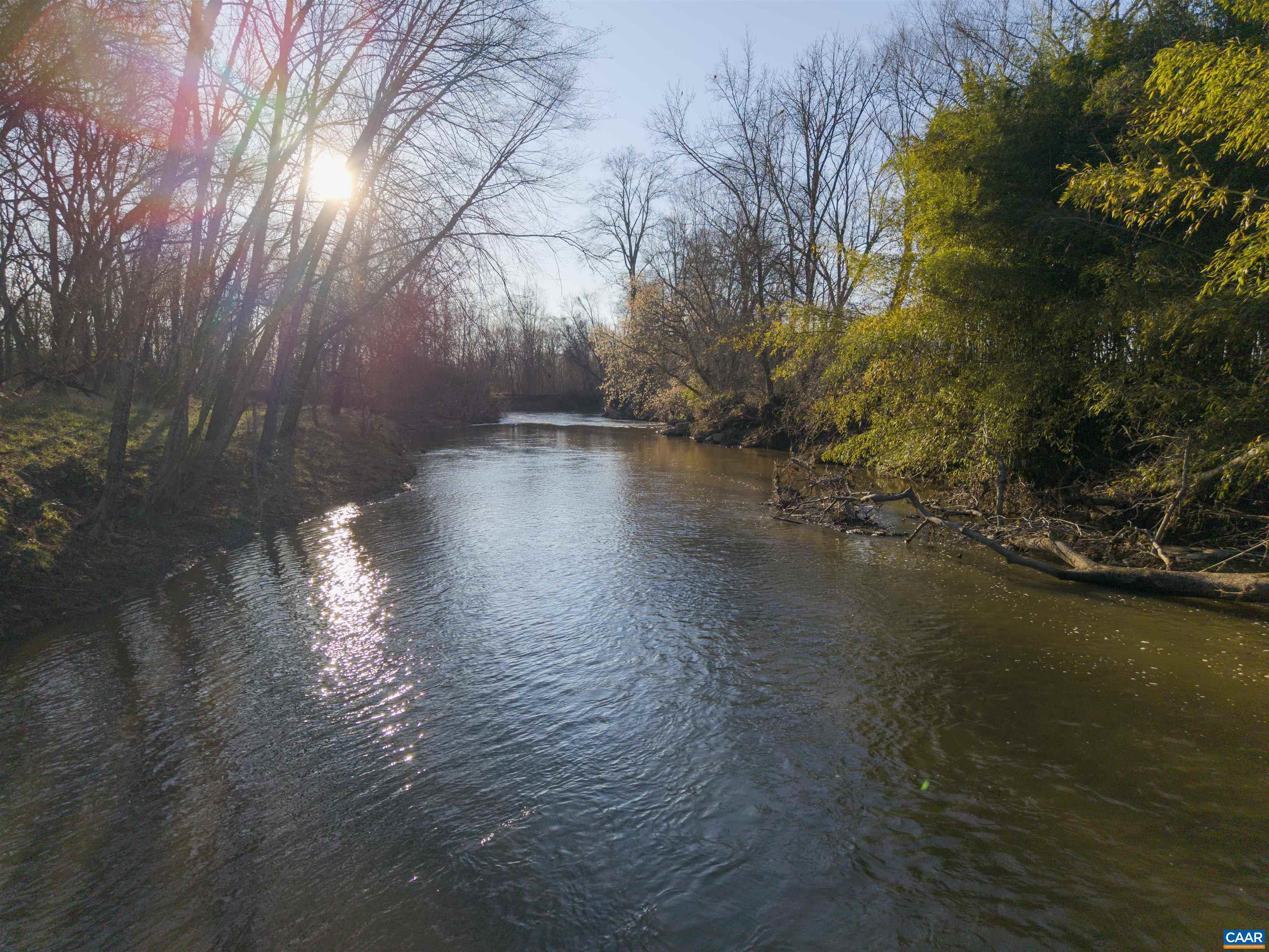 2427 S BLUE RIDGE TPK