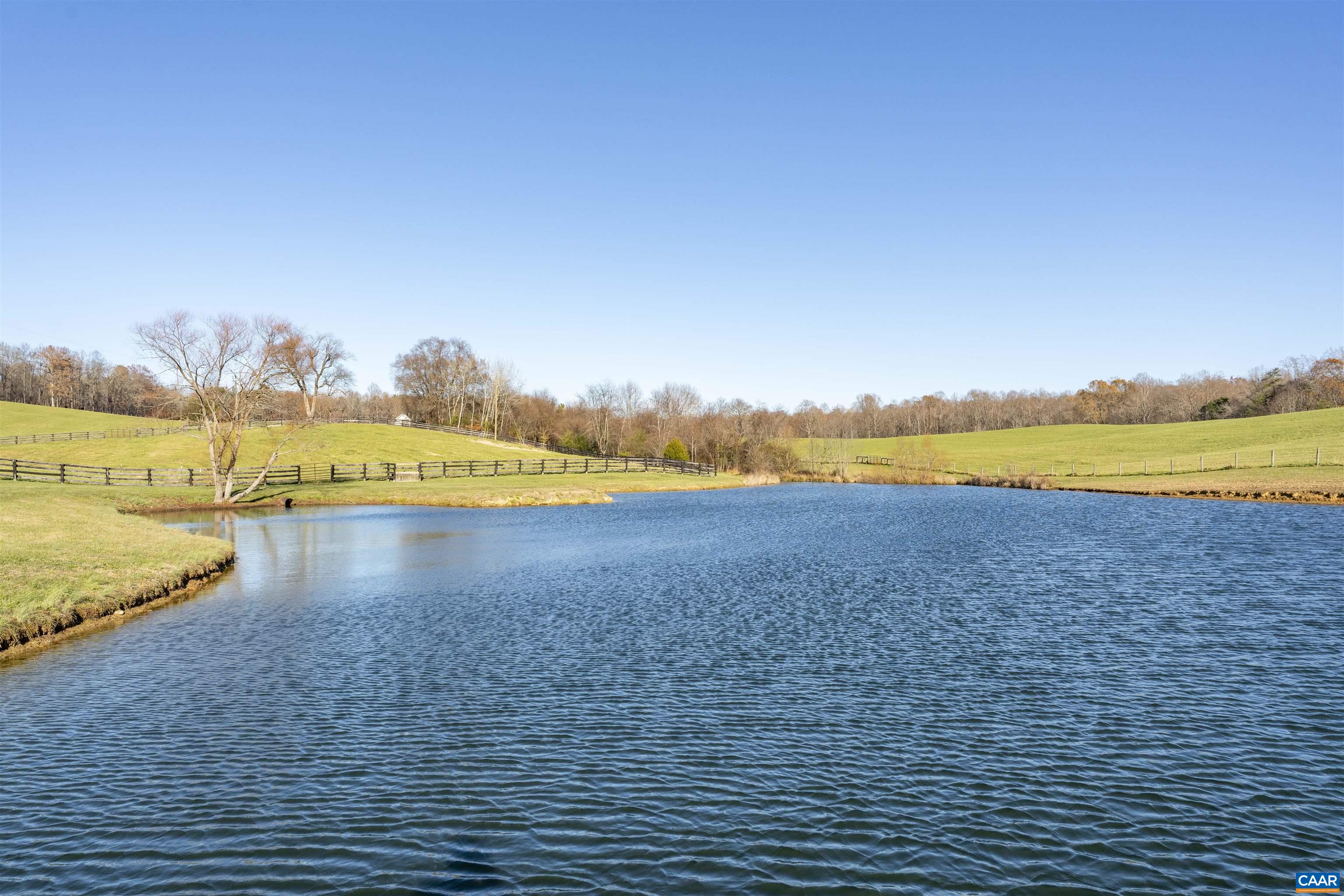 2427 S BLUE RIDGE TPK