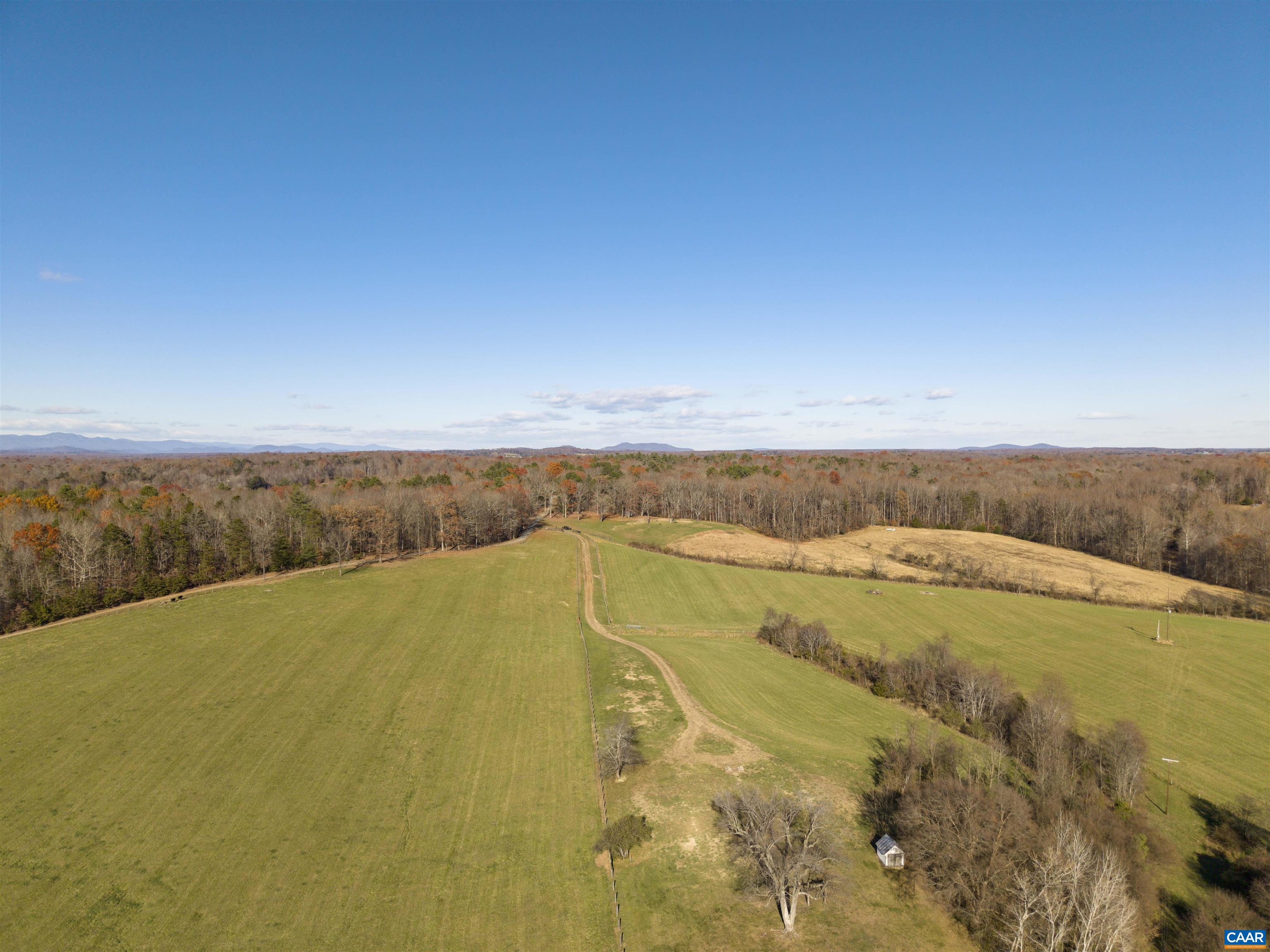 2427 S BLUE RIDGE TPK