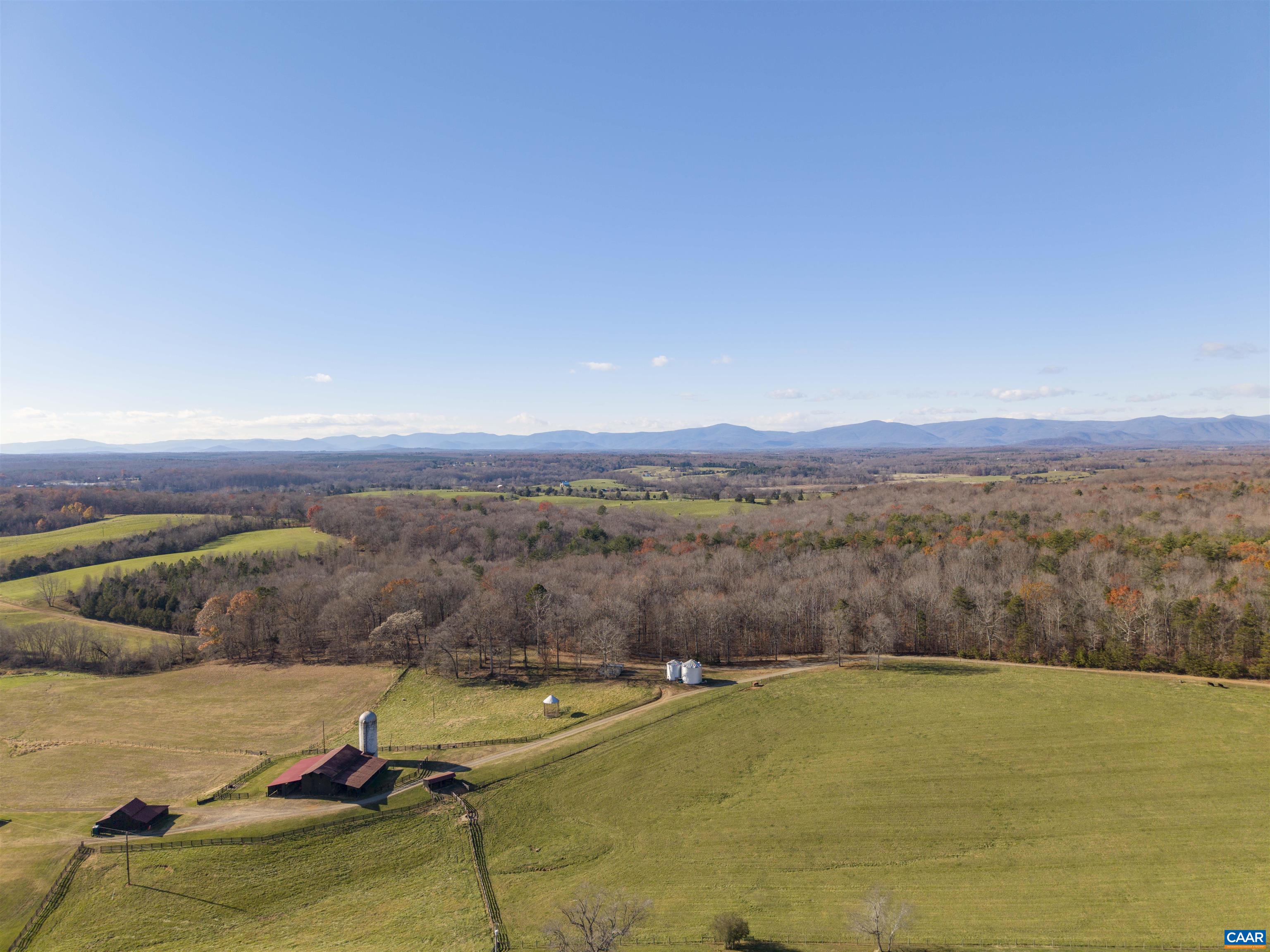 2427 S BLUE RIDGE TPK