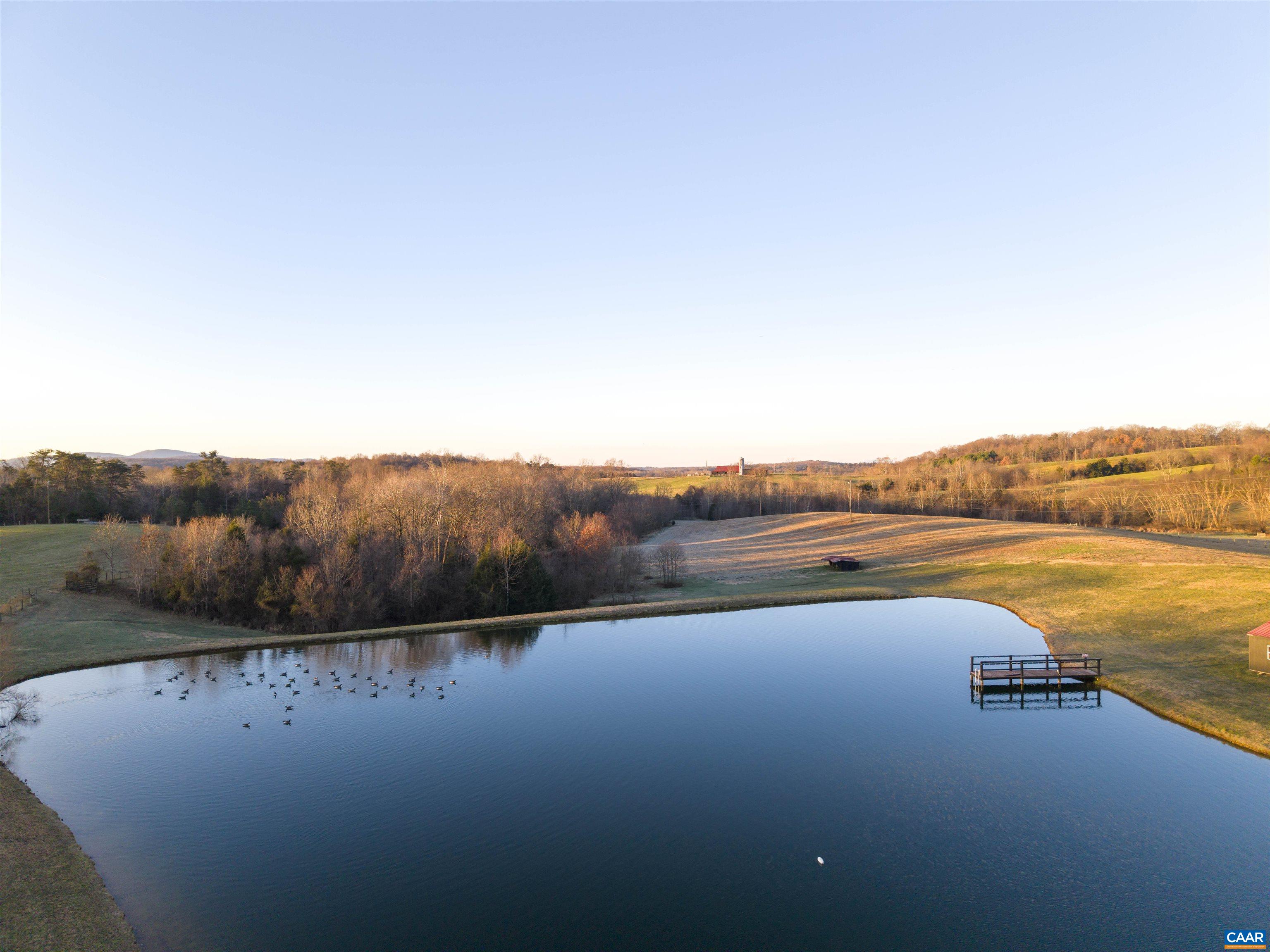 2427 S BLUE RIDGE TPK