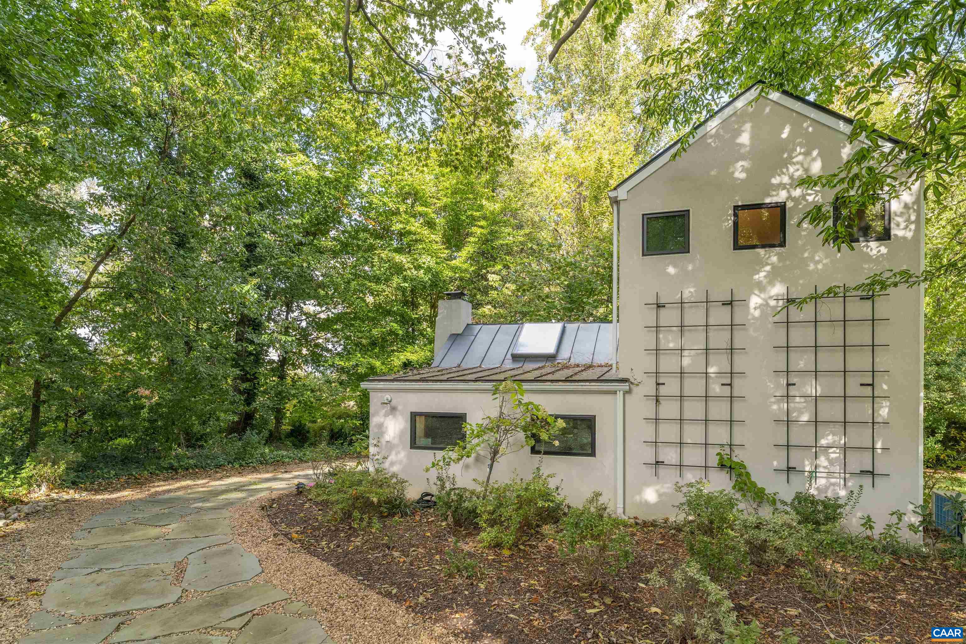 1535 DAIRY RD