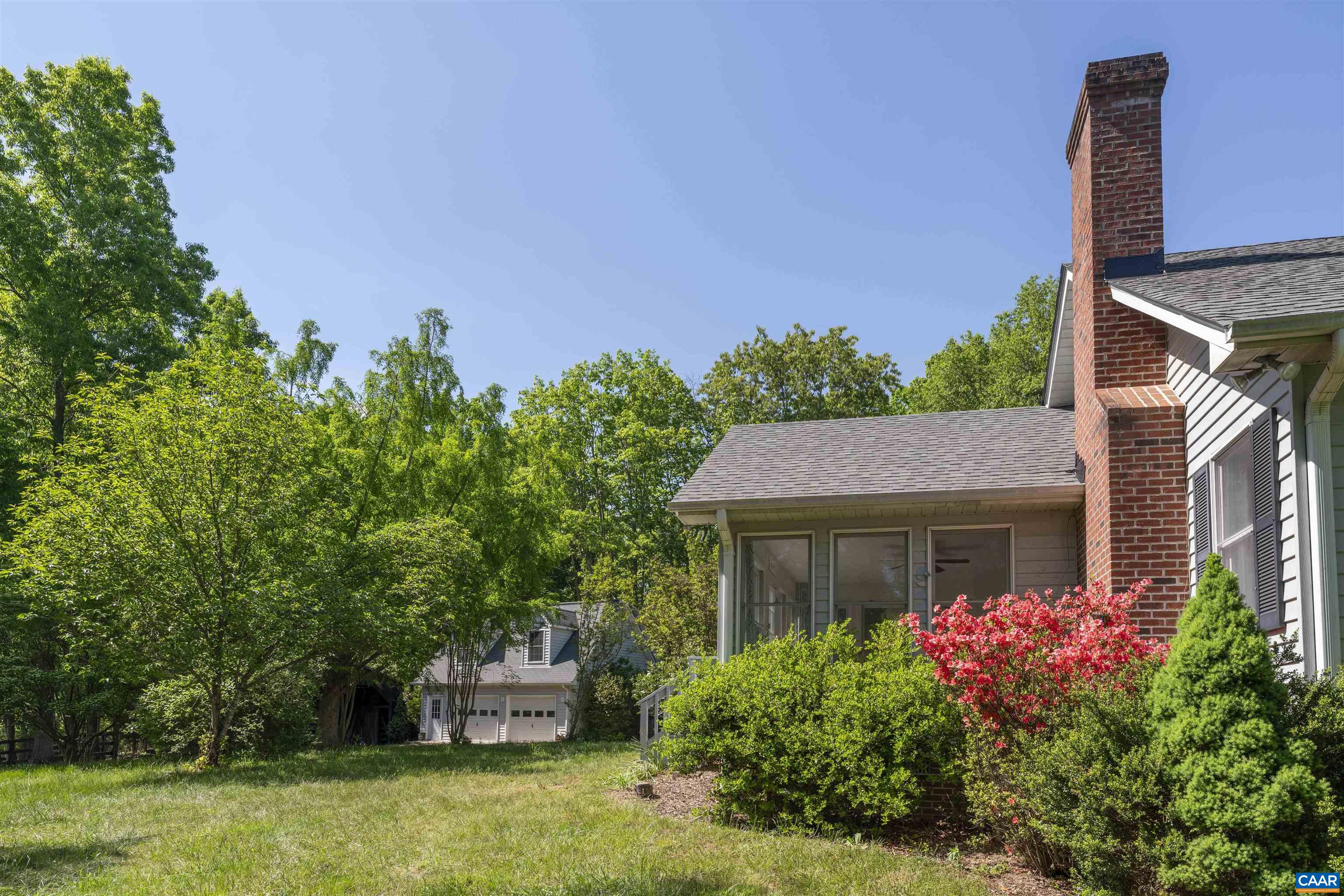 2186 DAVIS SHOP RD