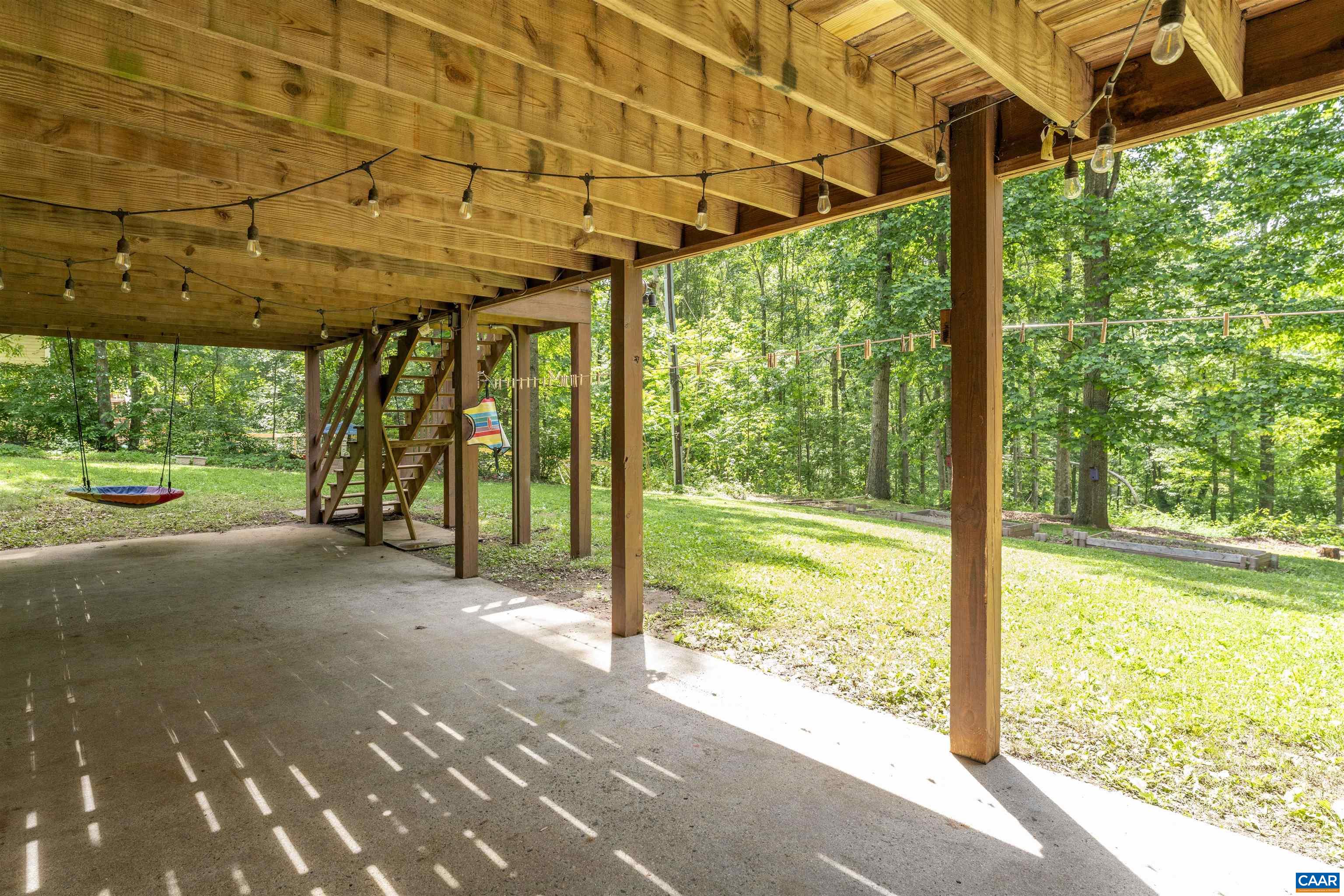 646 MILLER SCHOOL RD