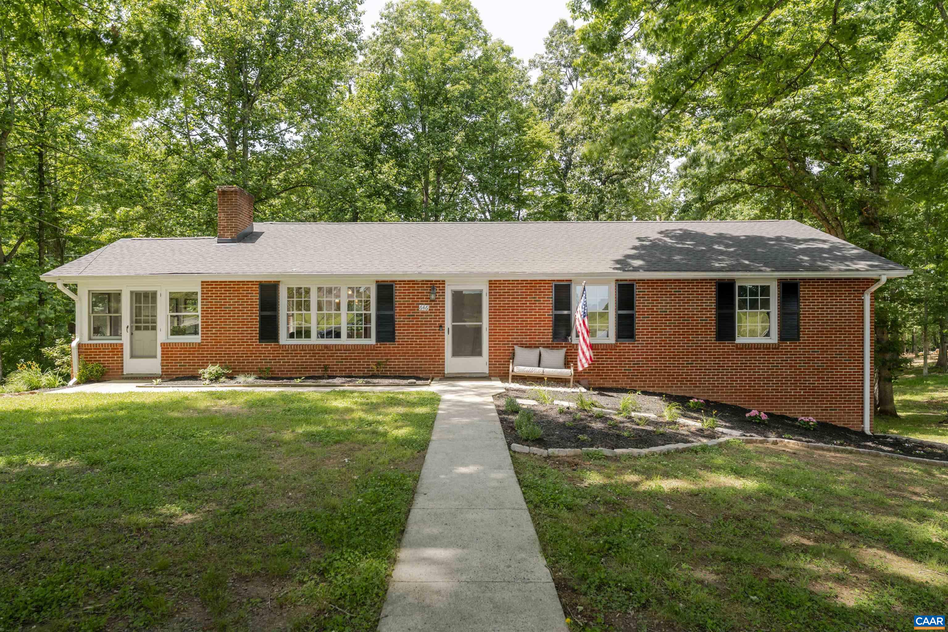 646 MILLER SCHOOL RD