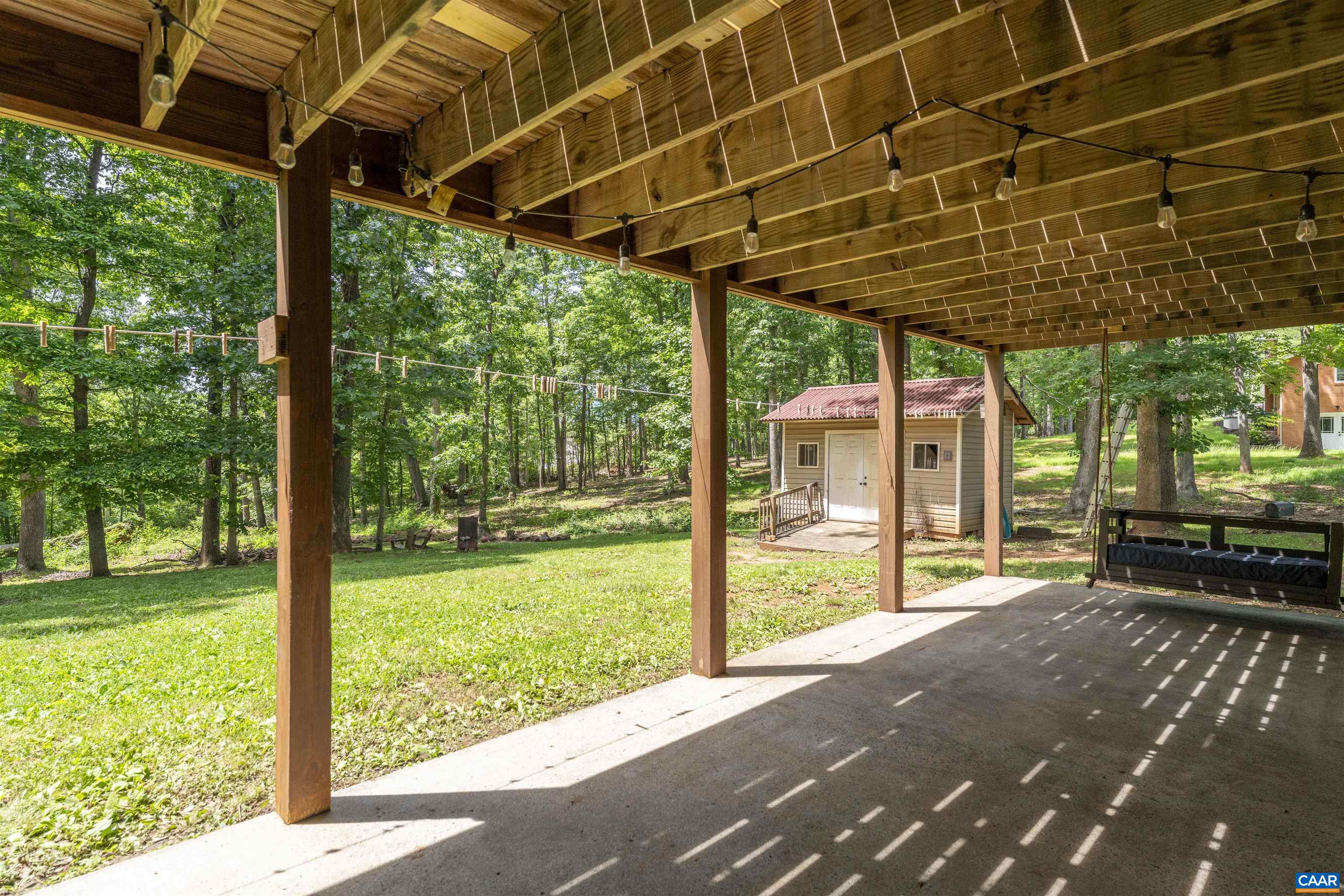 646 MILLER SCHOOL RD