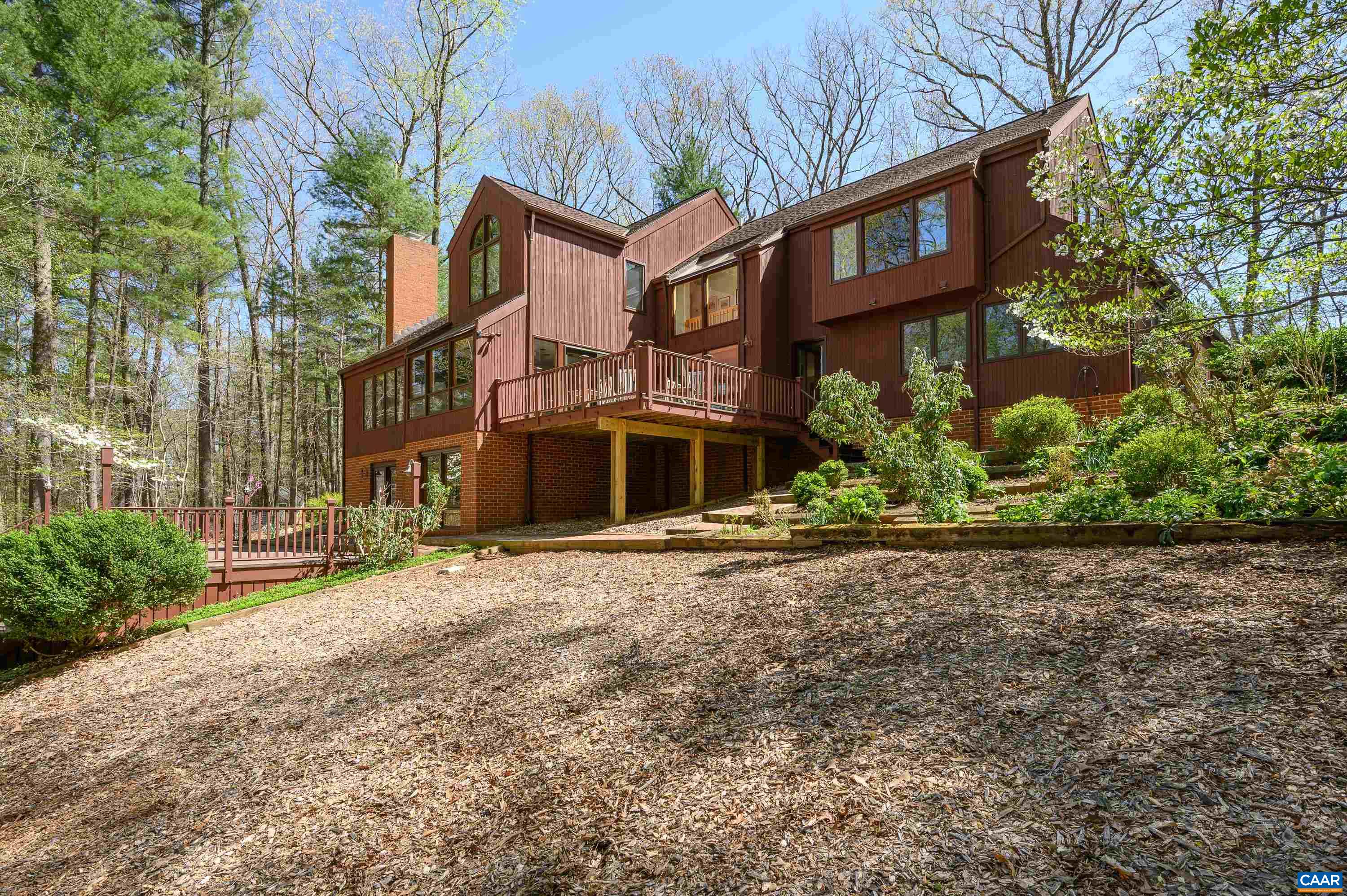 3160 WAVERLY DR