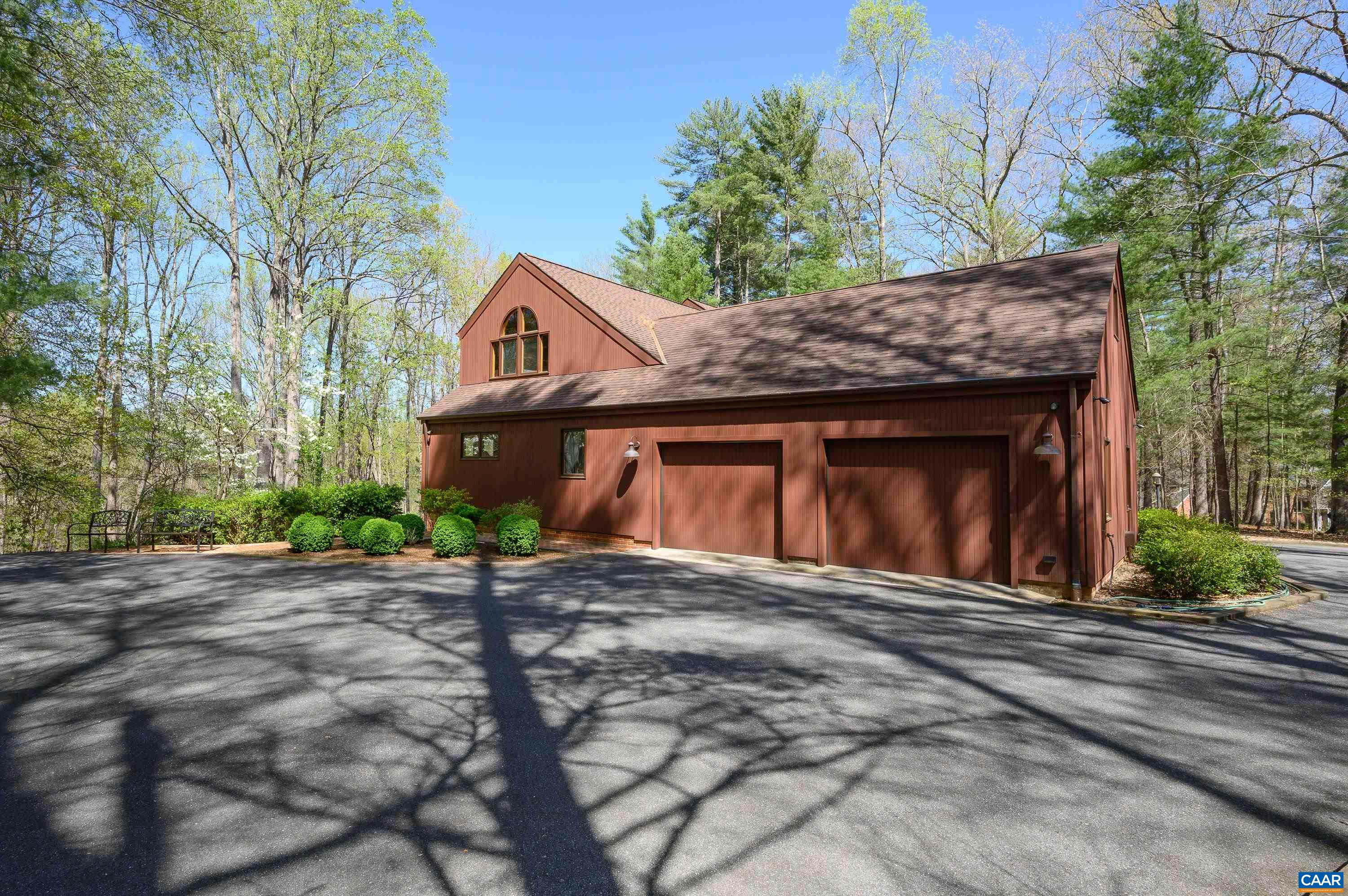 3160 WAVERLY DR