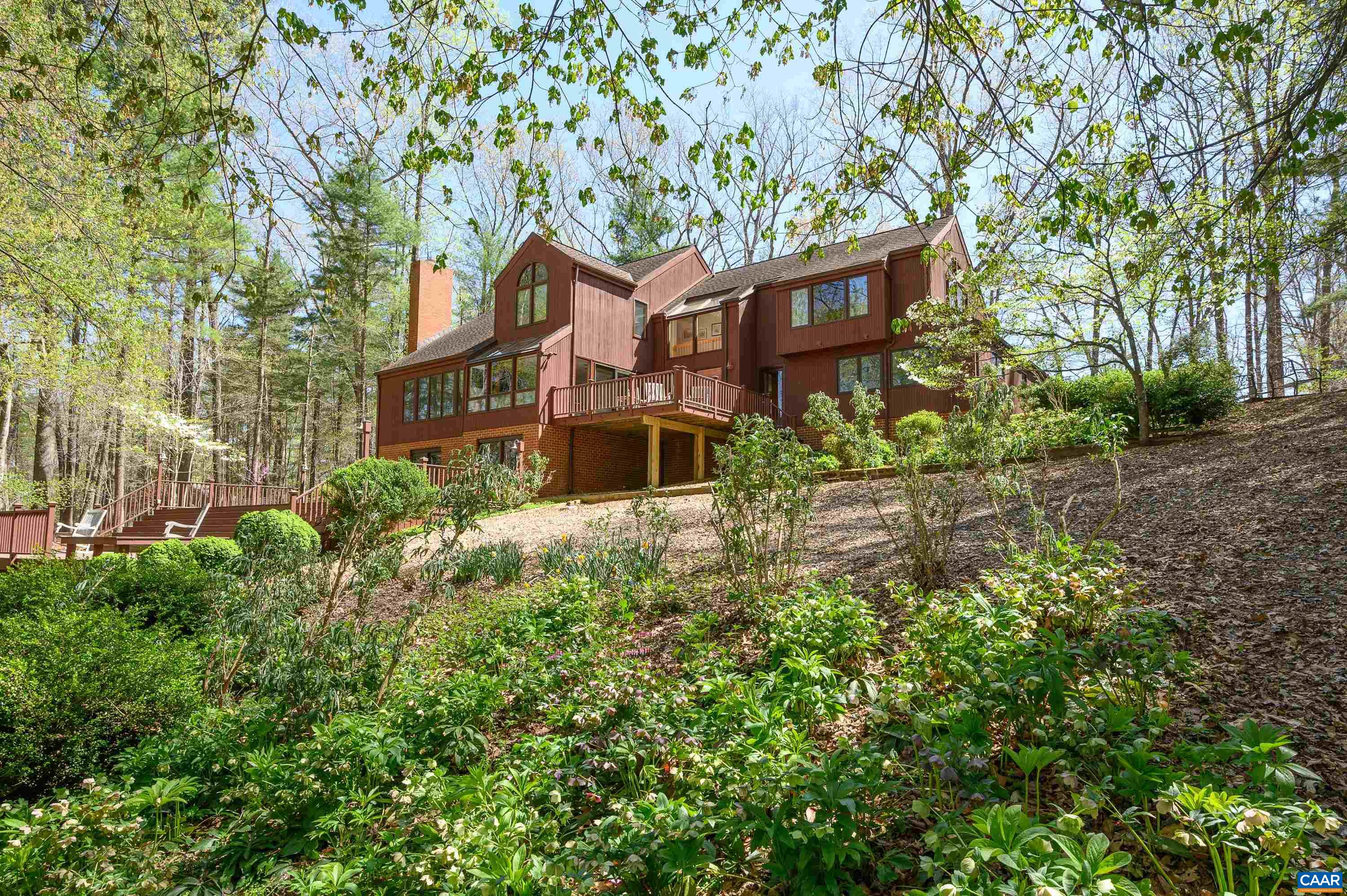 3160 WAVERLY DR