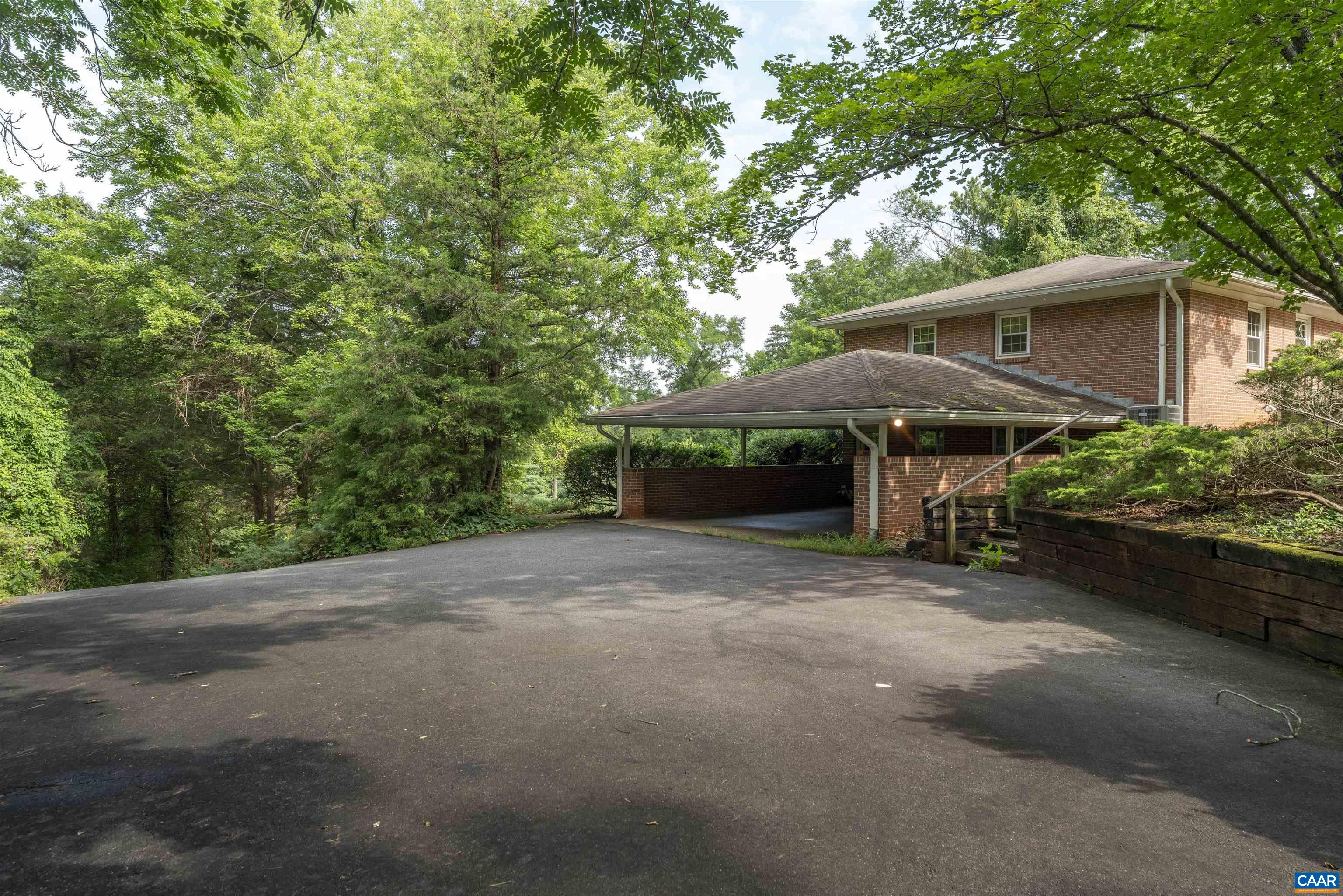 1813 STONY POINT RD