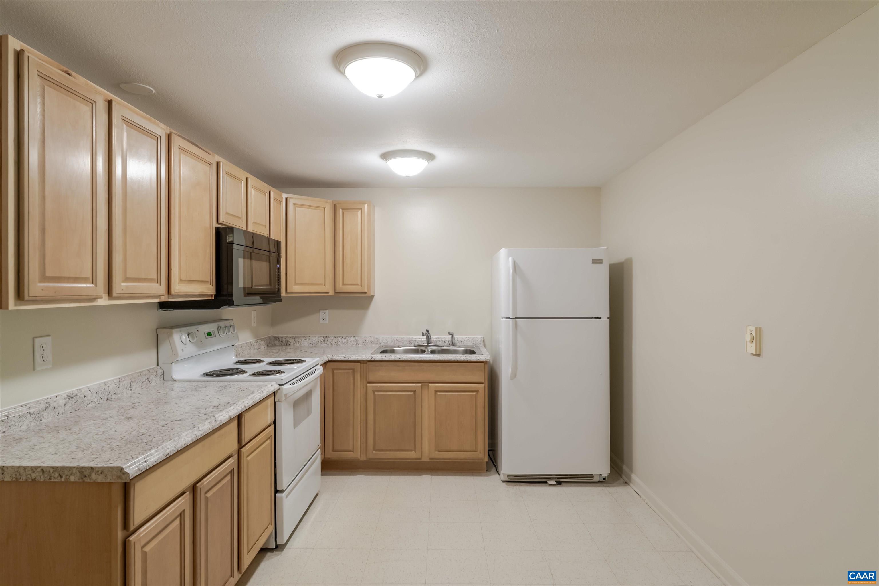 1813 STONY POINT RD