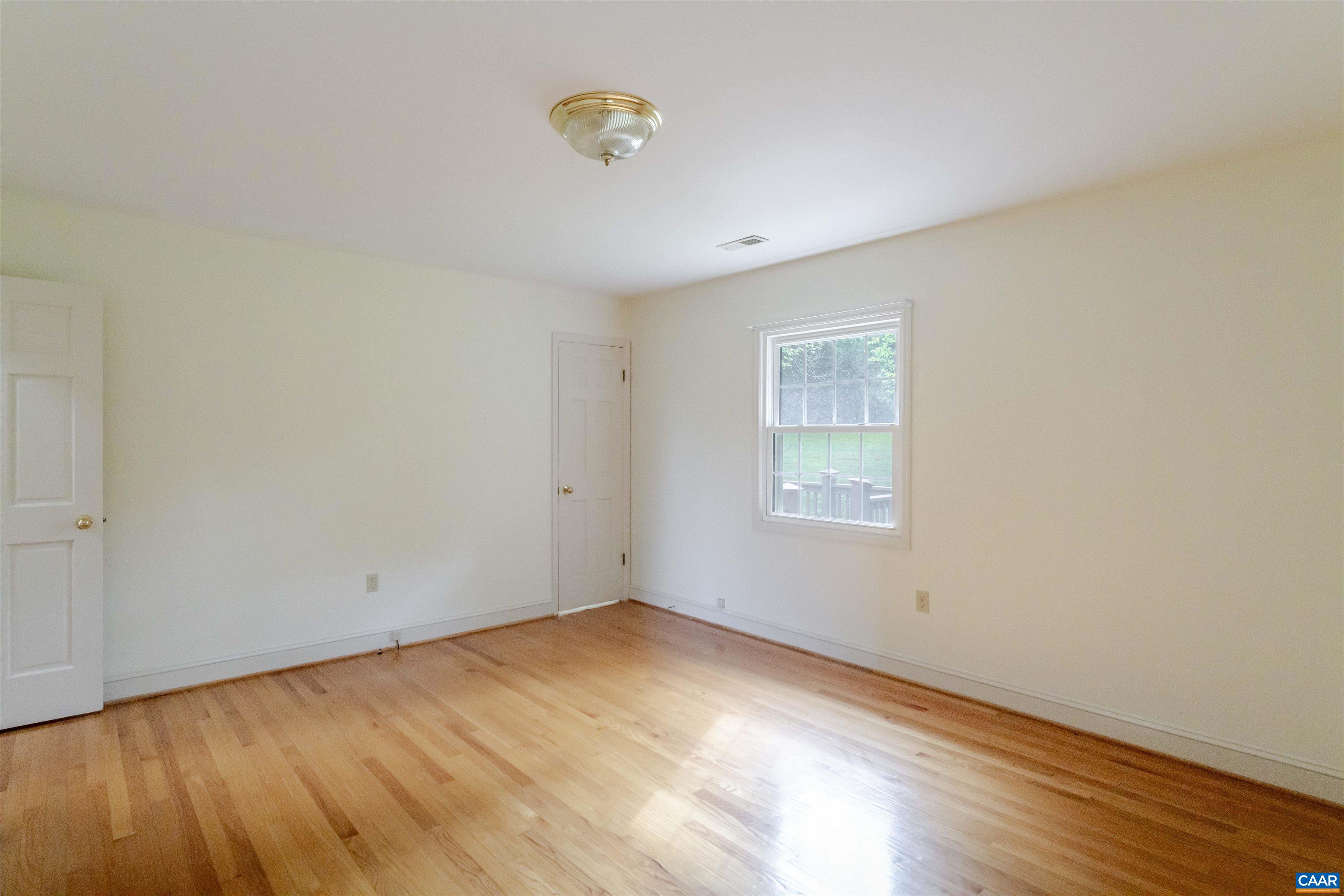 1813 STONY POINT RD
