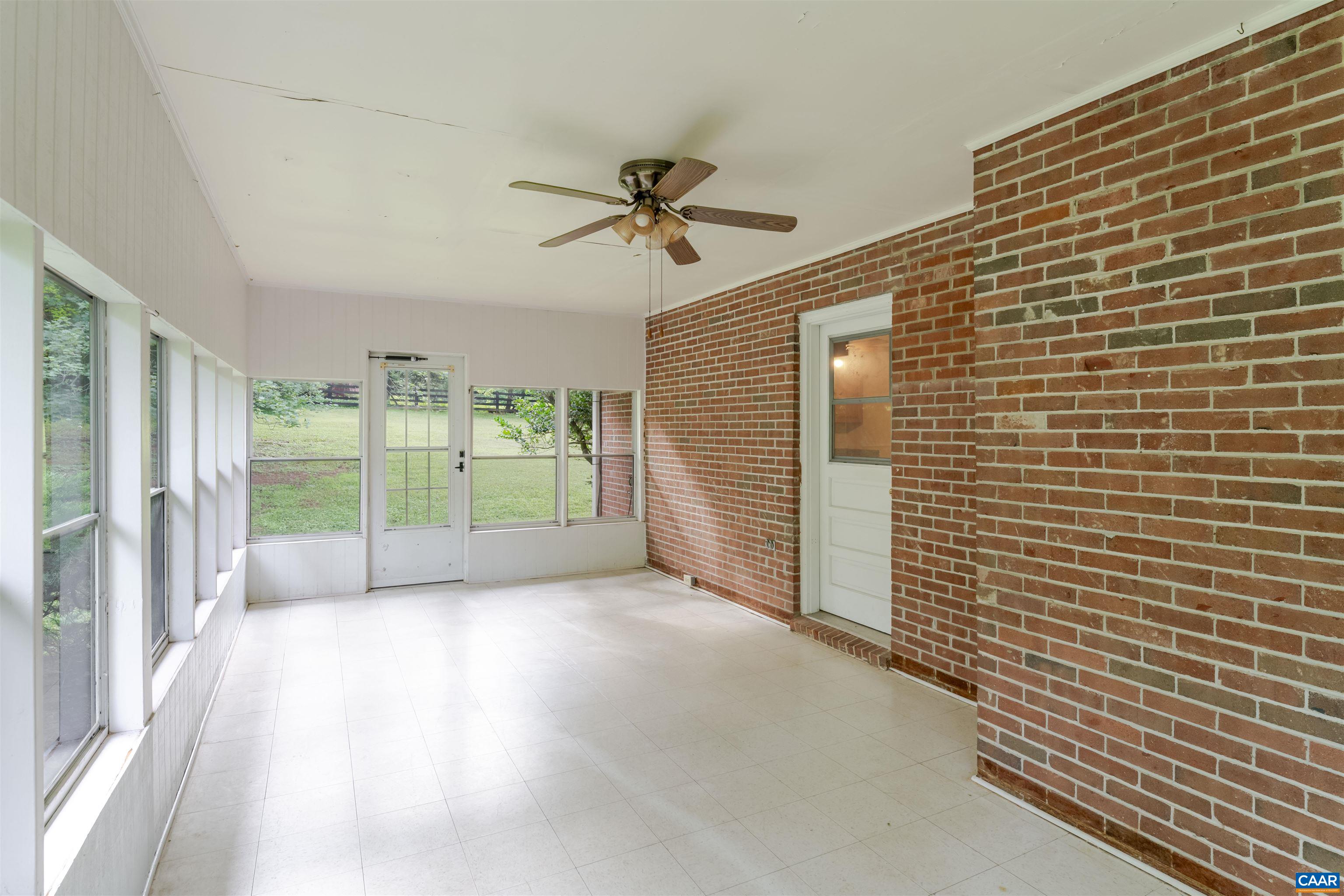1813 STONY POINT RD