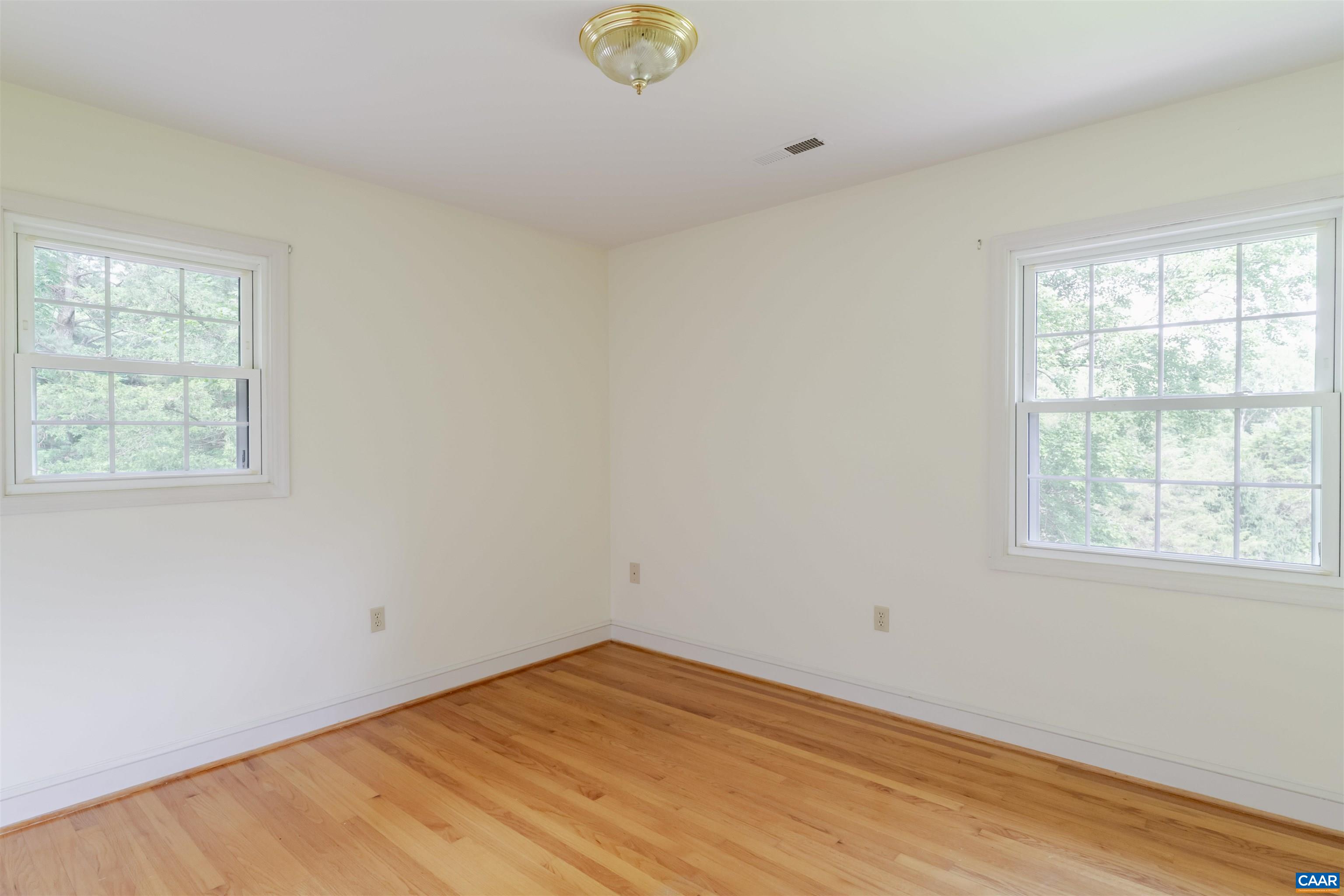 1813 STONY POINT RD