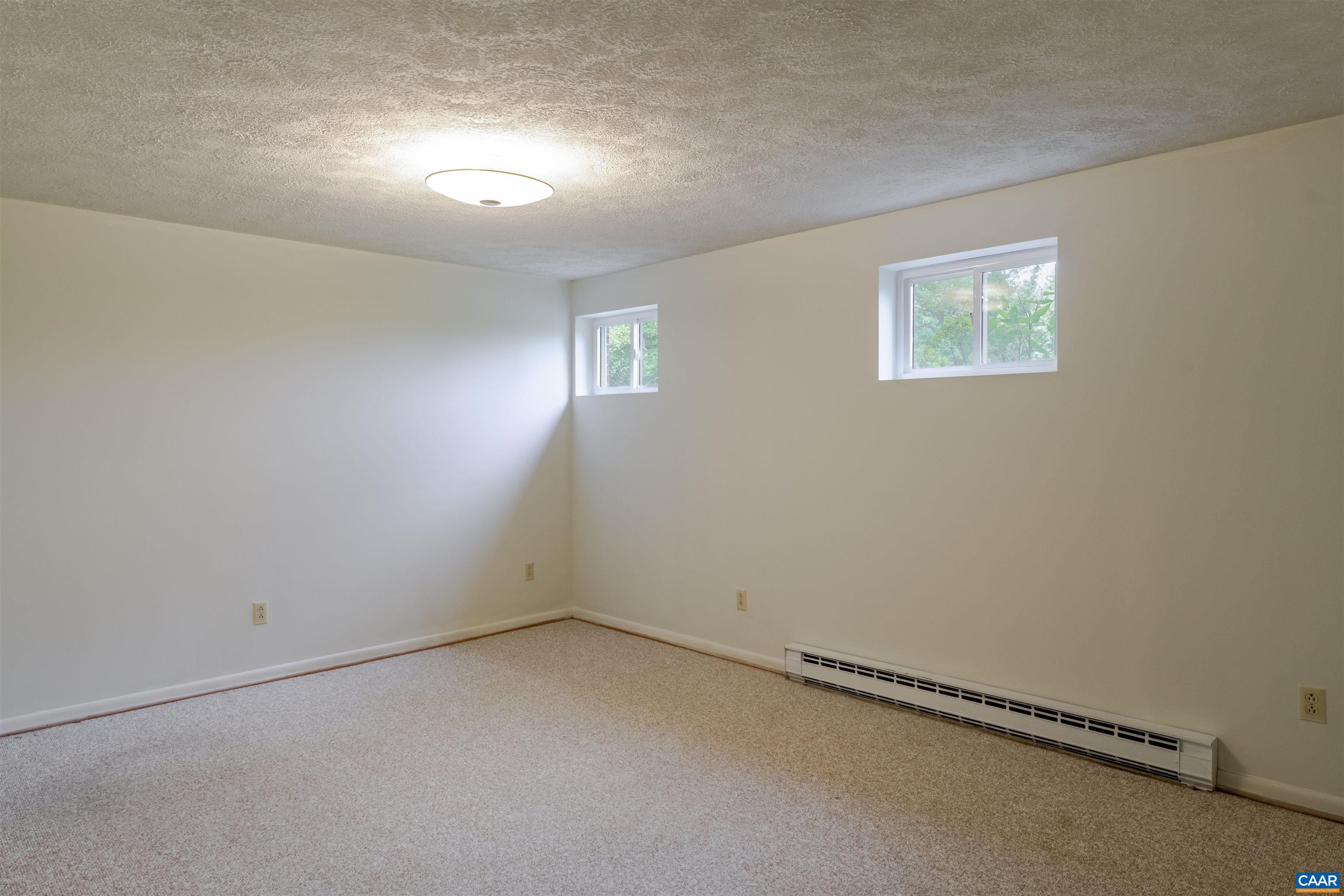 1813 STONY POINT RD