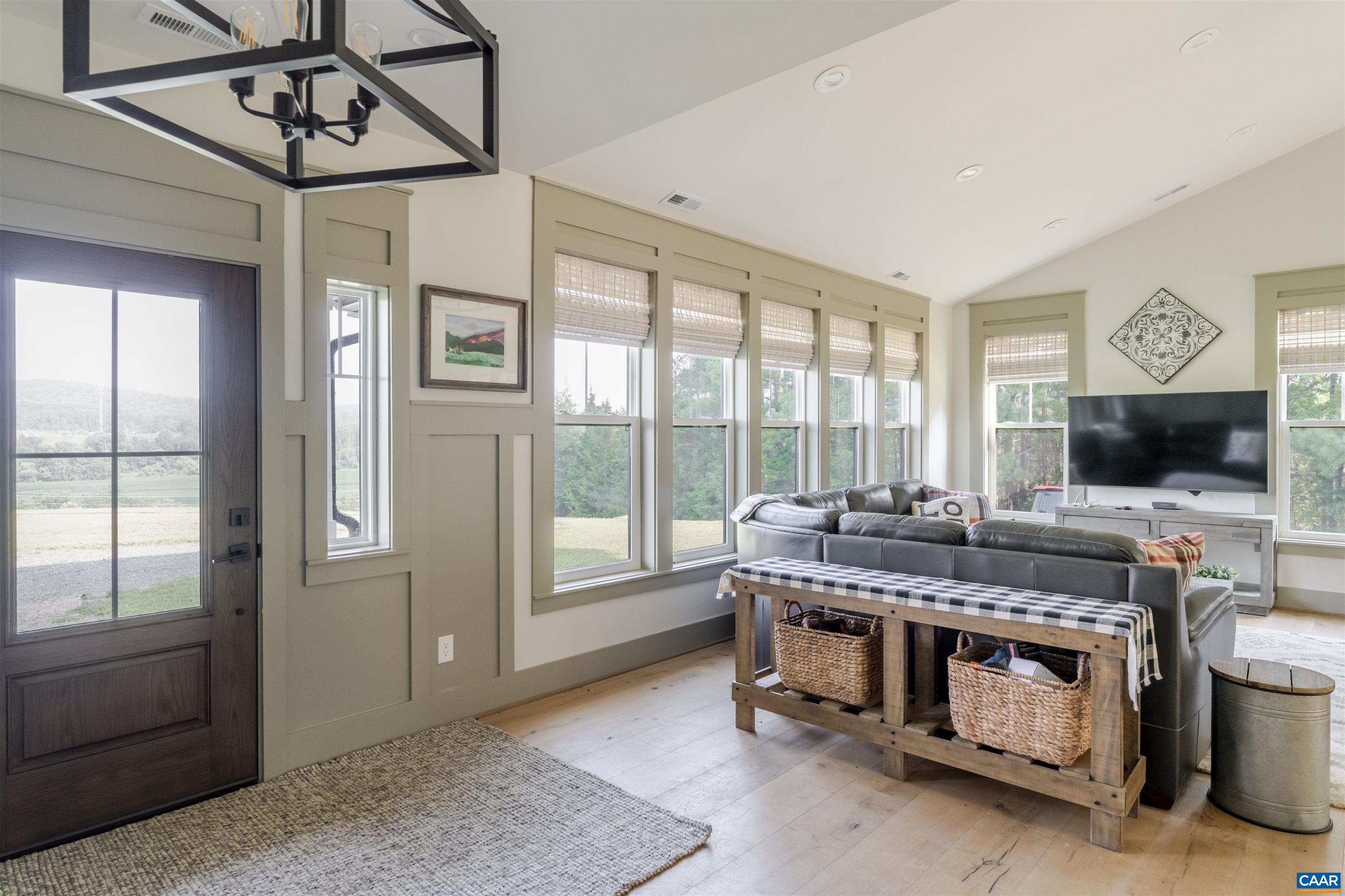 14372 MADISON RUN RD