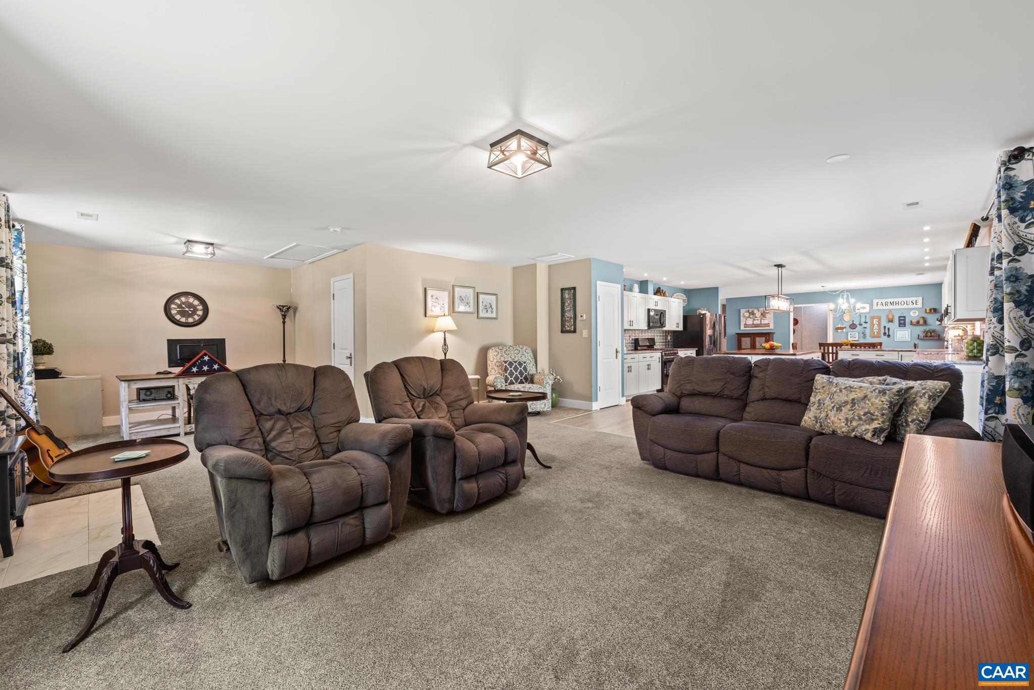 78 VANDELL RD