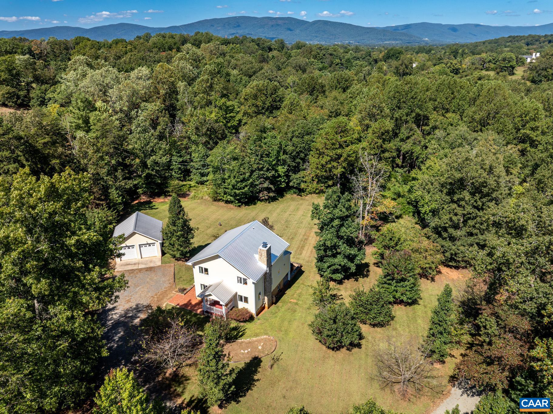 150 LYNX FARM LN